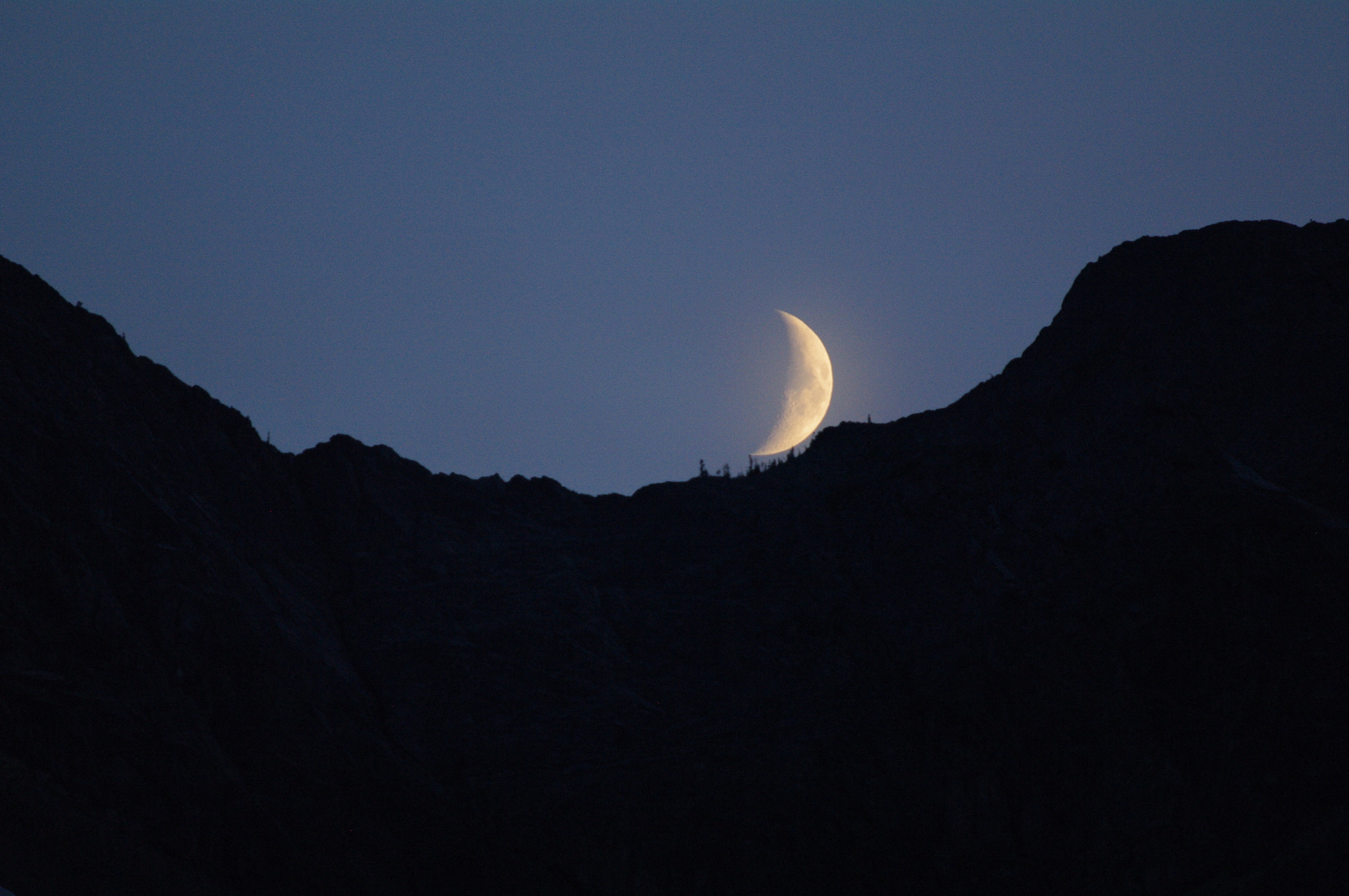 Pentax smc DA* 300mm F4.0 ED (IF) SDM sample photo. Good night moon photography