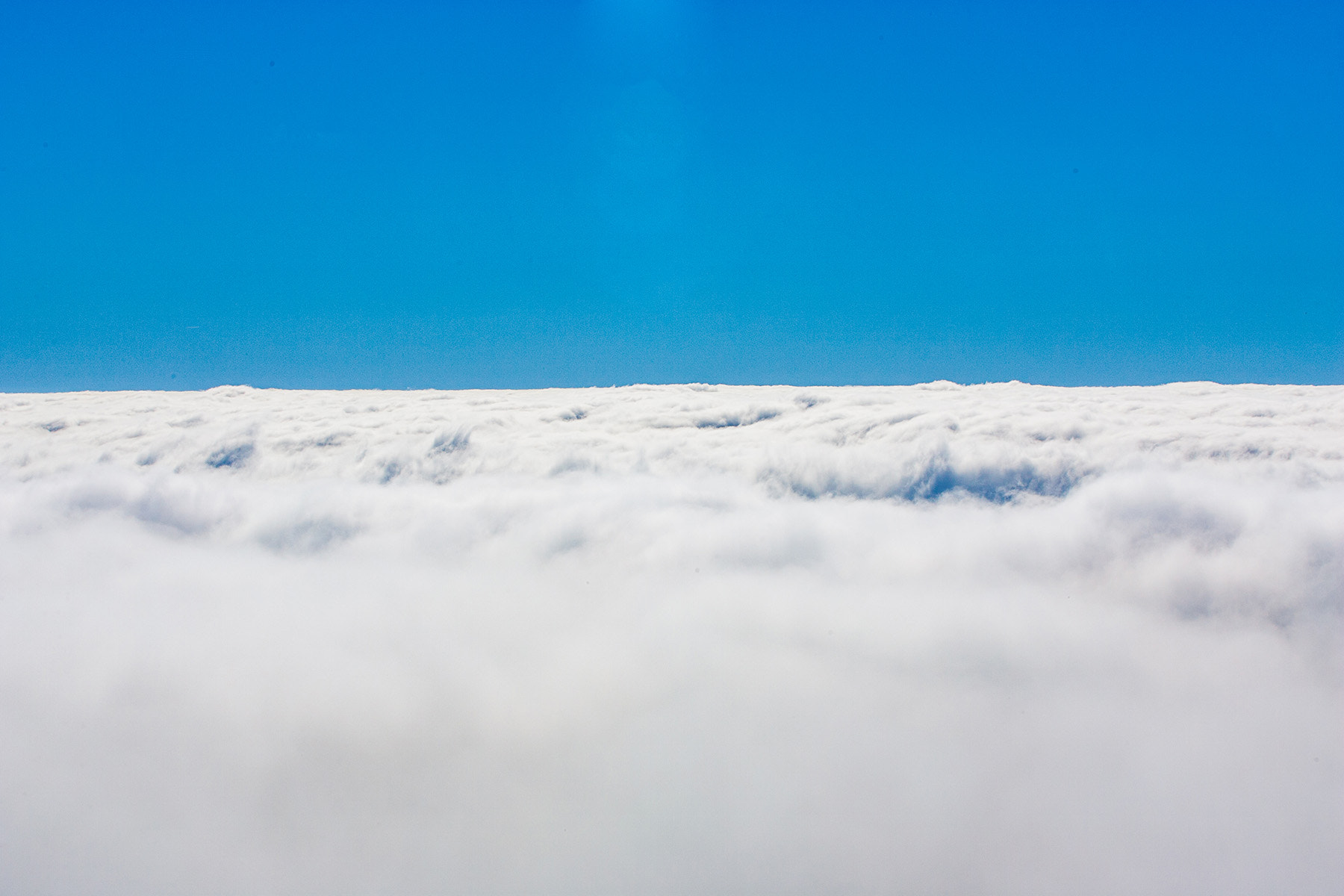 Canon EOS-1D Mark II + Canon EF 70-200mm F2.8L USM sample photo. Sea of clouds photography