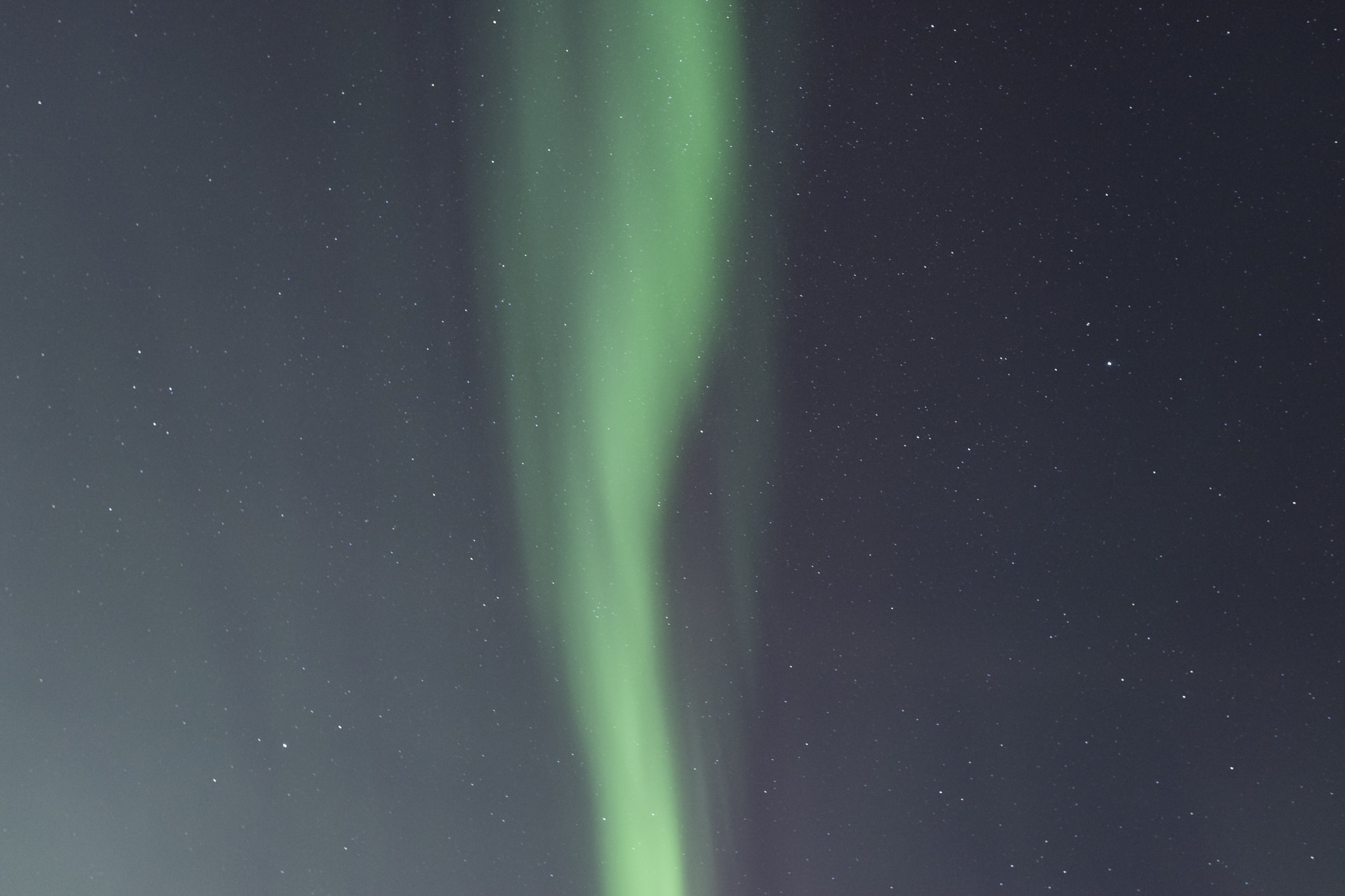 Sony a7 + Canon EF 17-40mm F4L USM sample photo. Lichtband photography