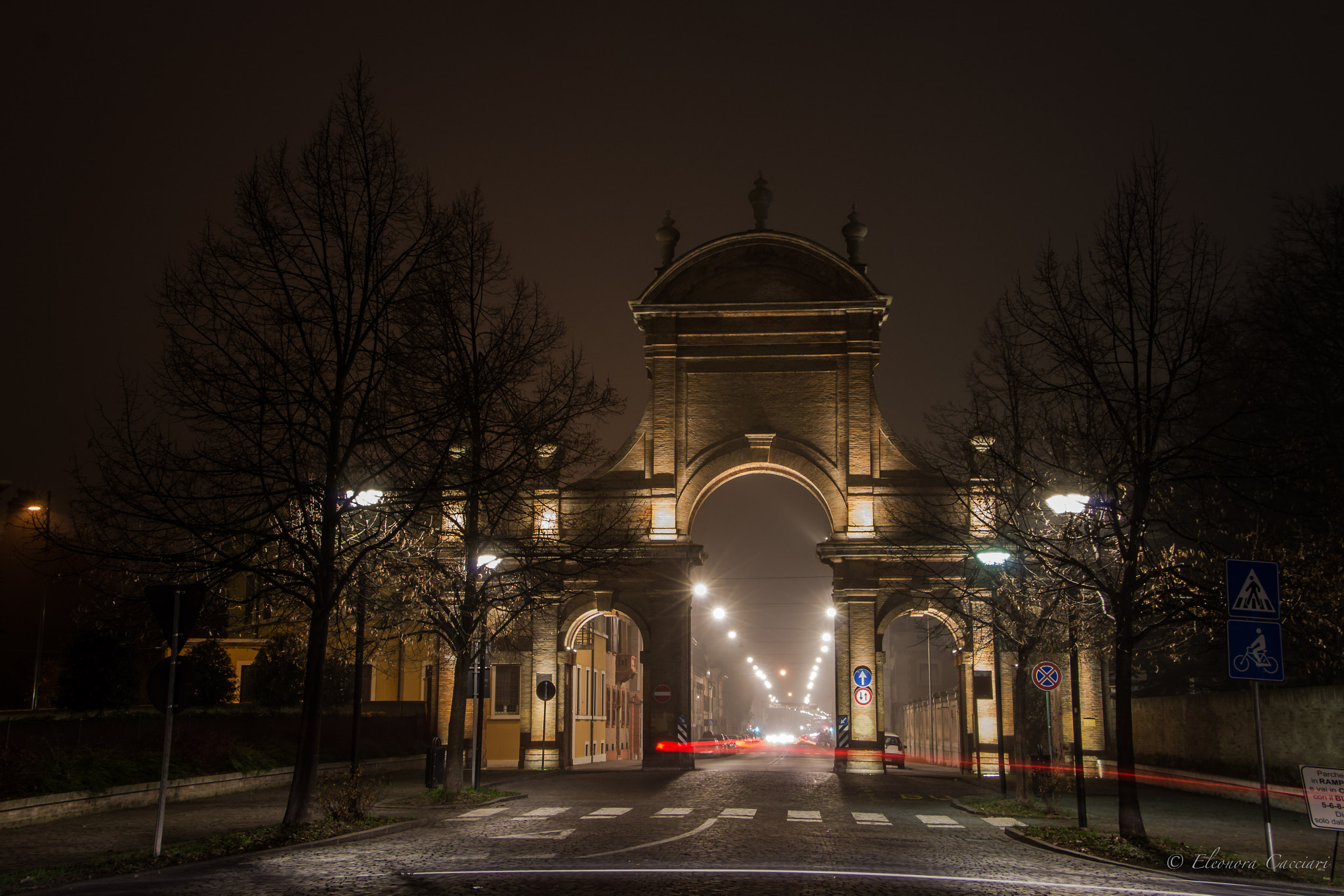 Canon EF-S 18-135mm F3.5-5.6 IS STM sample photo. Ferrara... night photography