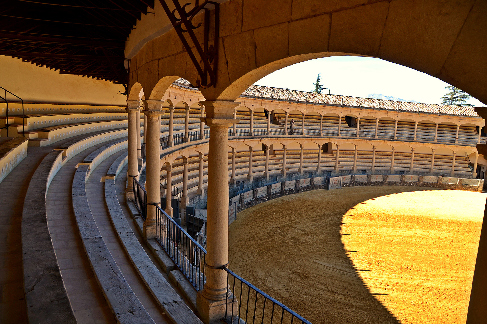 Nikon D3100 + Sigma 18-200mm F3.5-6.3 DC sample photo. Plaza de toros photography