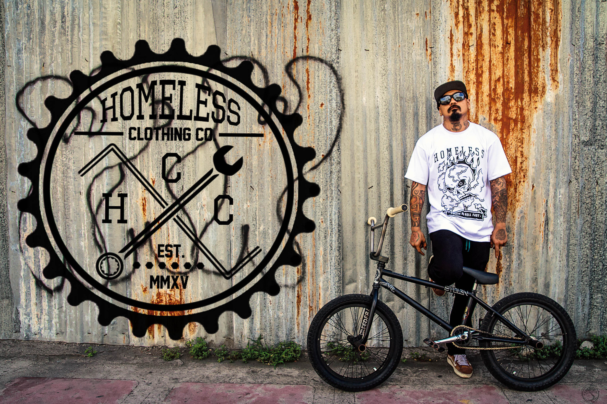 Canon EOS 1000D (EOS Digital Rebel XS / EOS Kiss F) sample photo. Homeless clothing photography