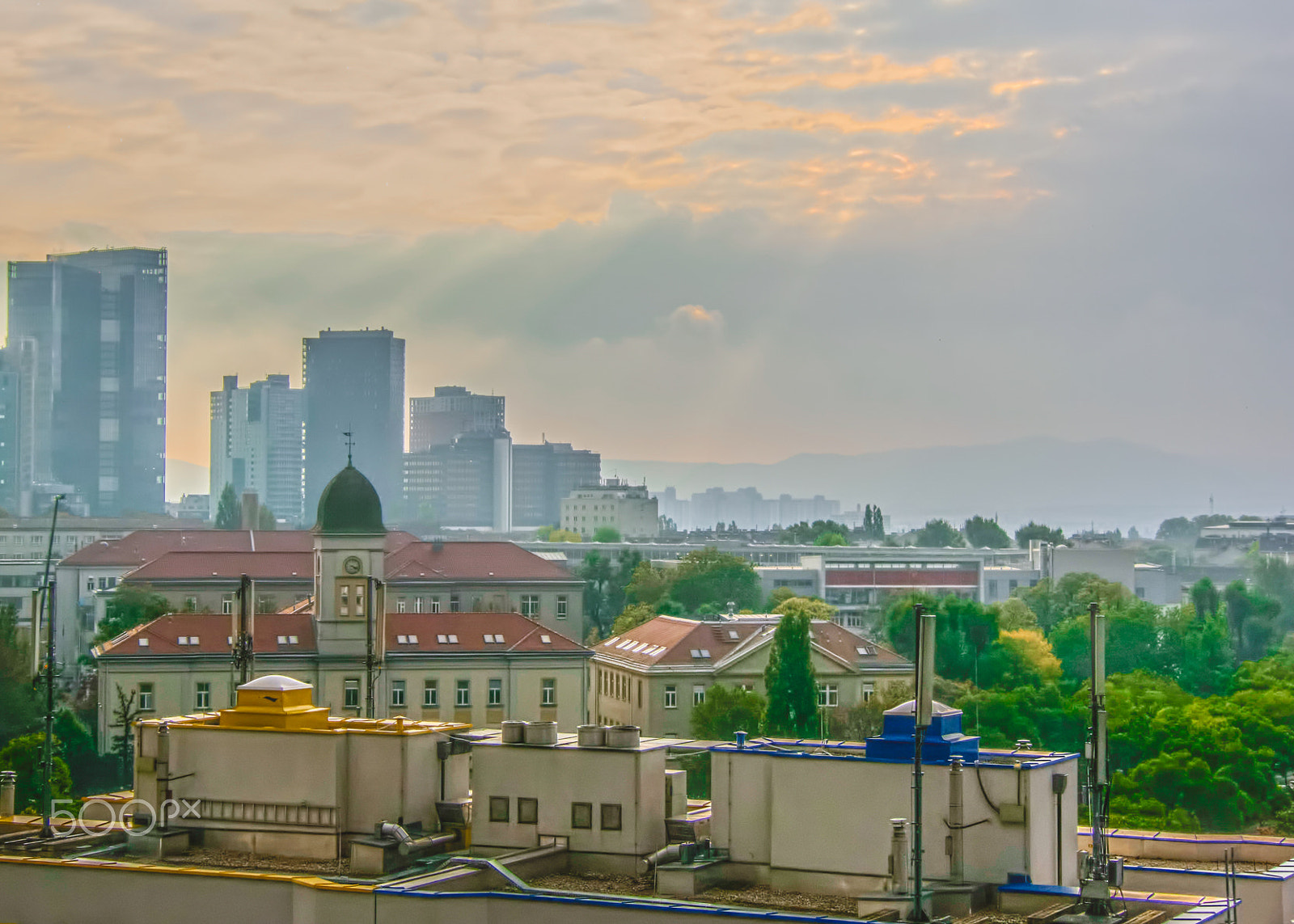 Built-in lens sample photo. Sun is breaking through clouds (wienerberg) photography