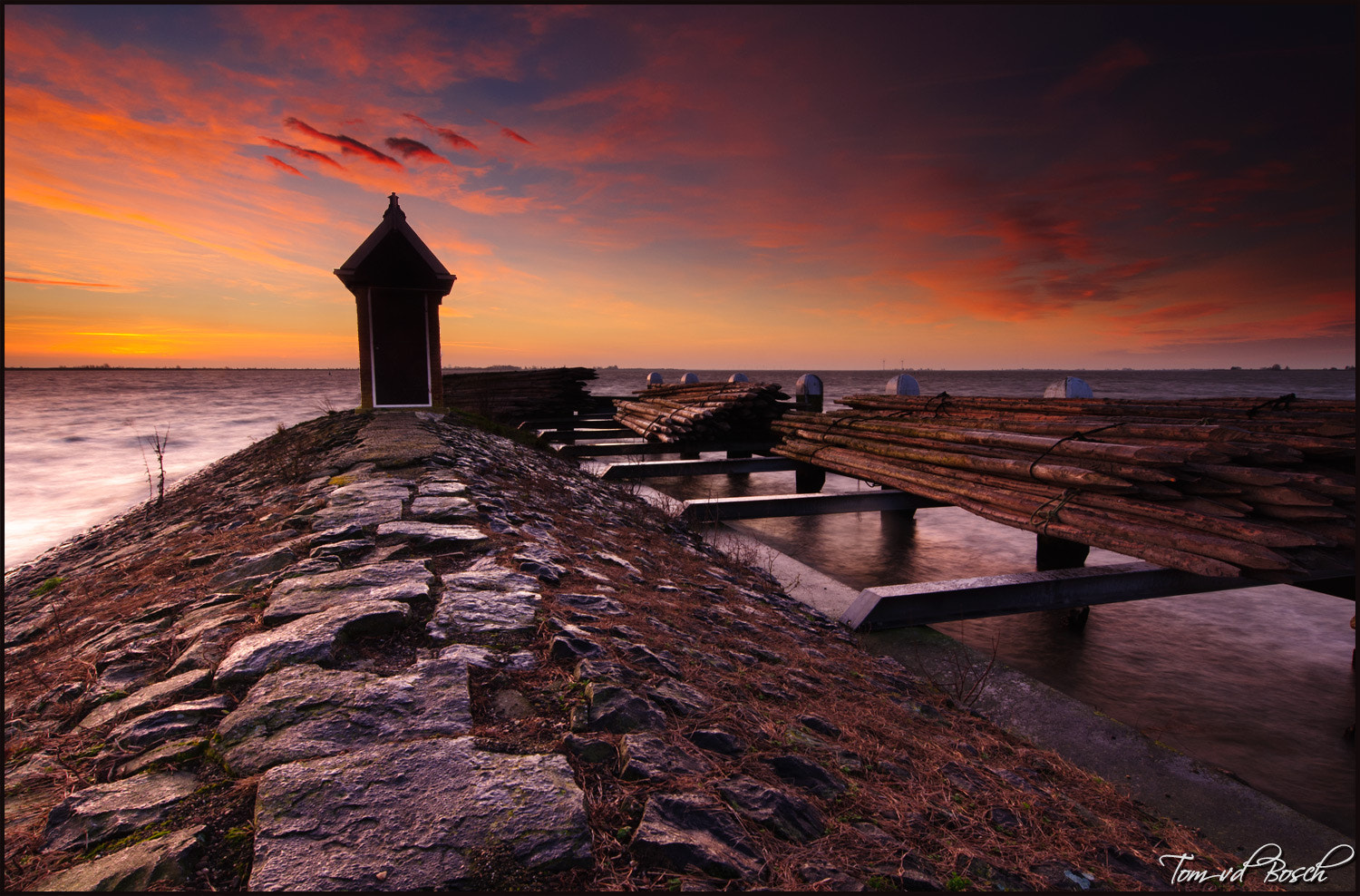 Nikon D300 + Nikon AF-S Nikkor 14-24mm F2.8G ED sample photo. Havenhoofd volendam photography