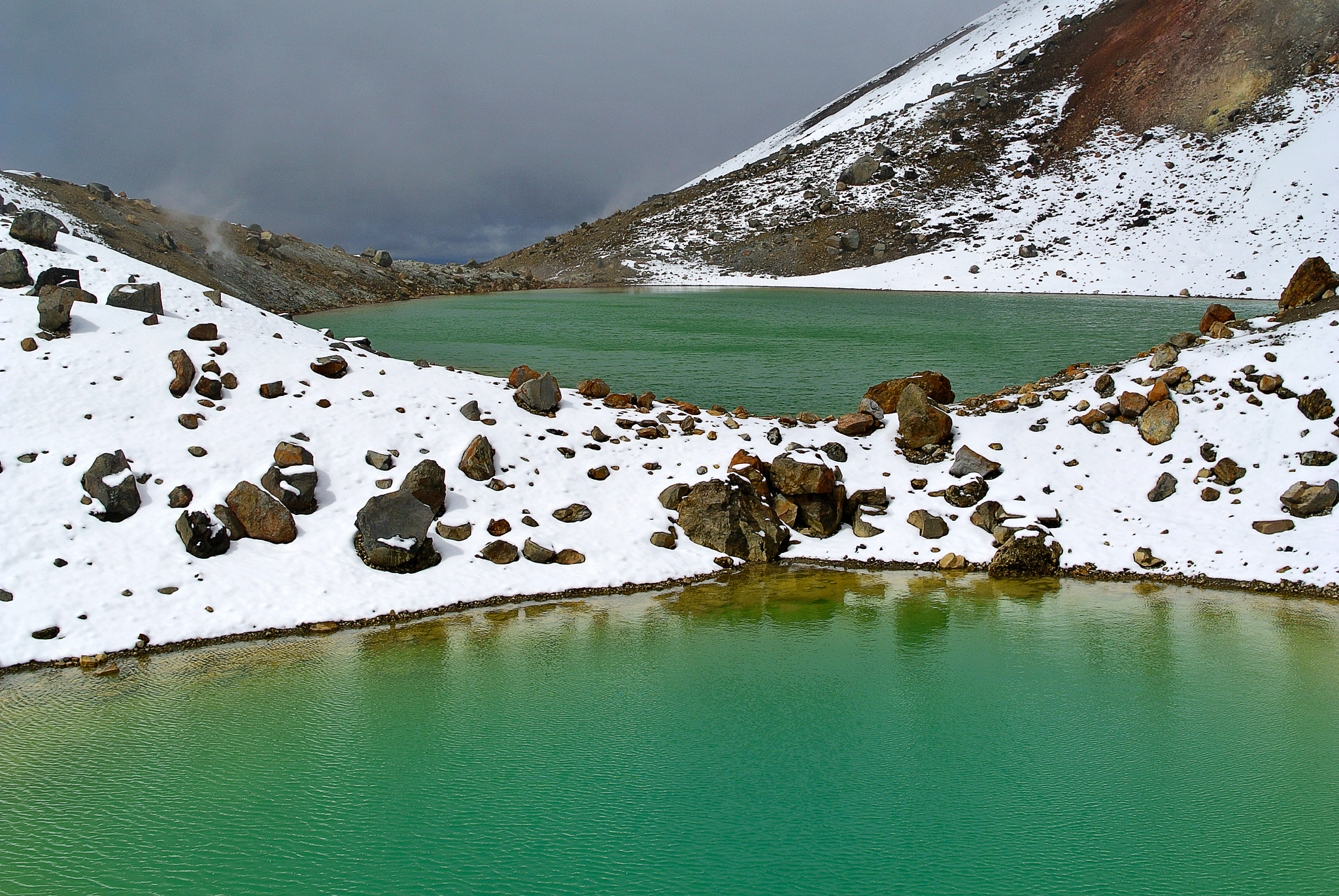 Nikon 1 V1 + Nikon 1 Nikkor 18.5mm F1.8 sample photo. Tongariro national park crossing - new zealand photography
