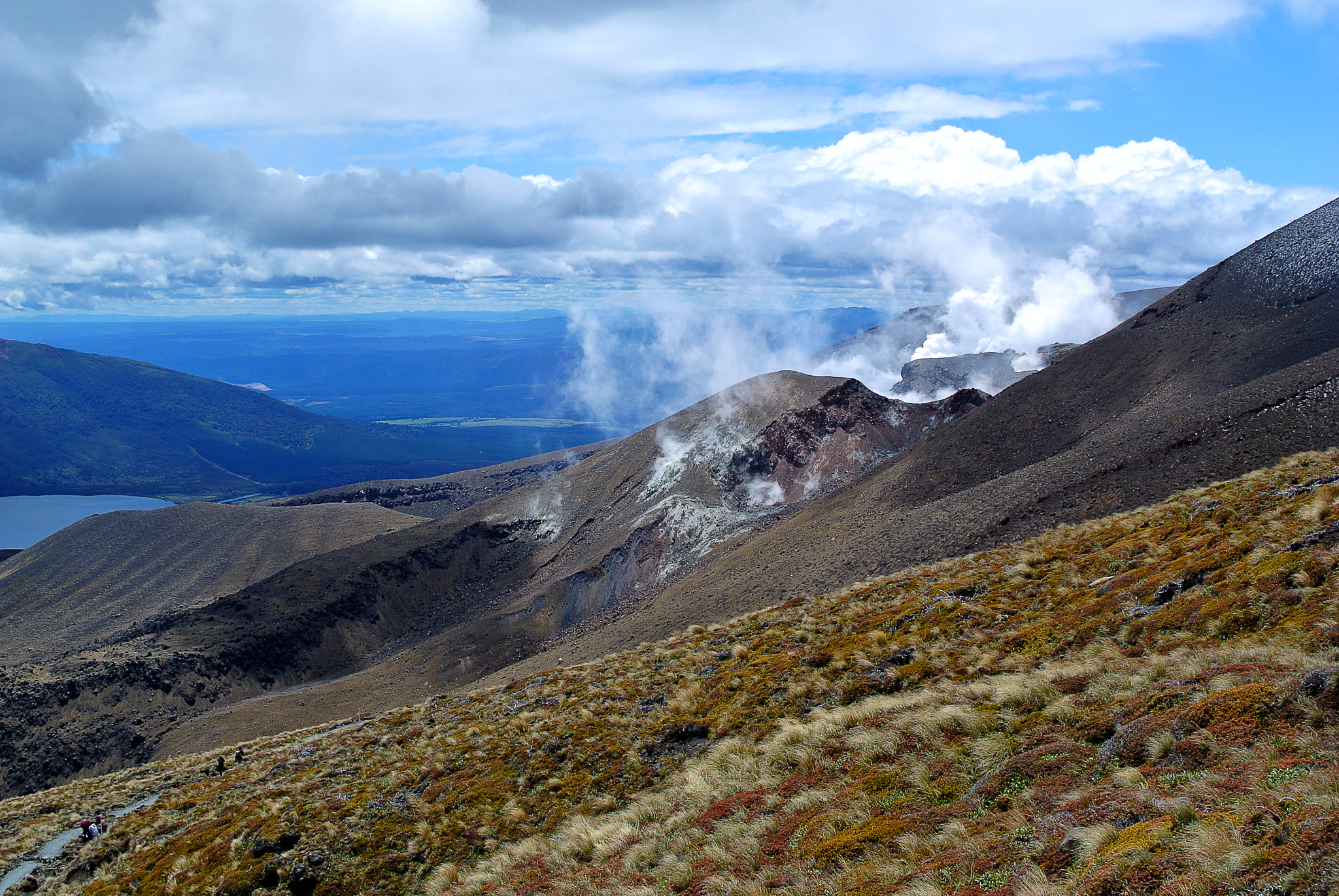 Nikon 1 V1 + Nikon 1 Nikkor 18.5mm F1.8 sample photo. Tongariro national park crossing - new zealand photography