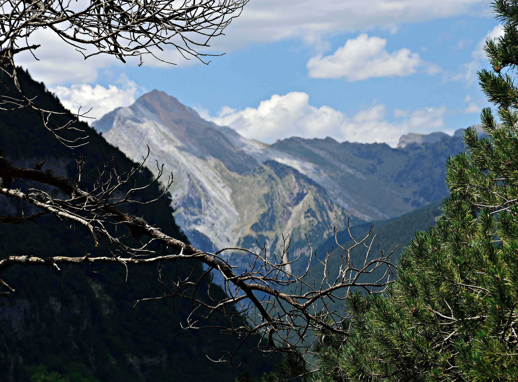 Sigma 18-200mm F3.5-6.3 II DC OS HSM sample photo. Ordesa y monte perdido national park. ii. photography