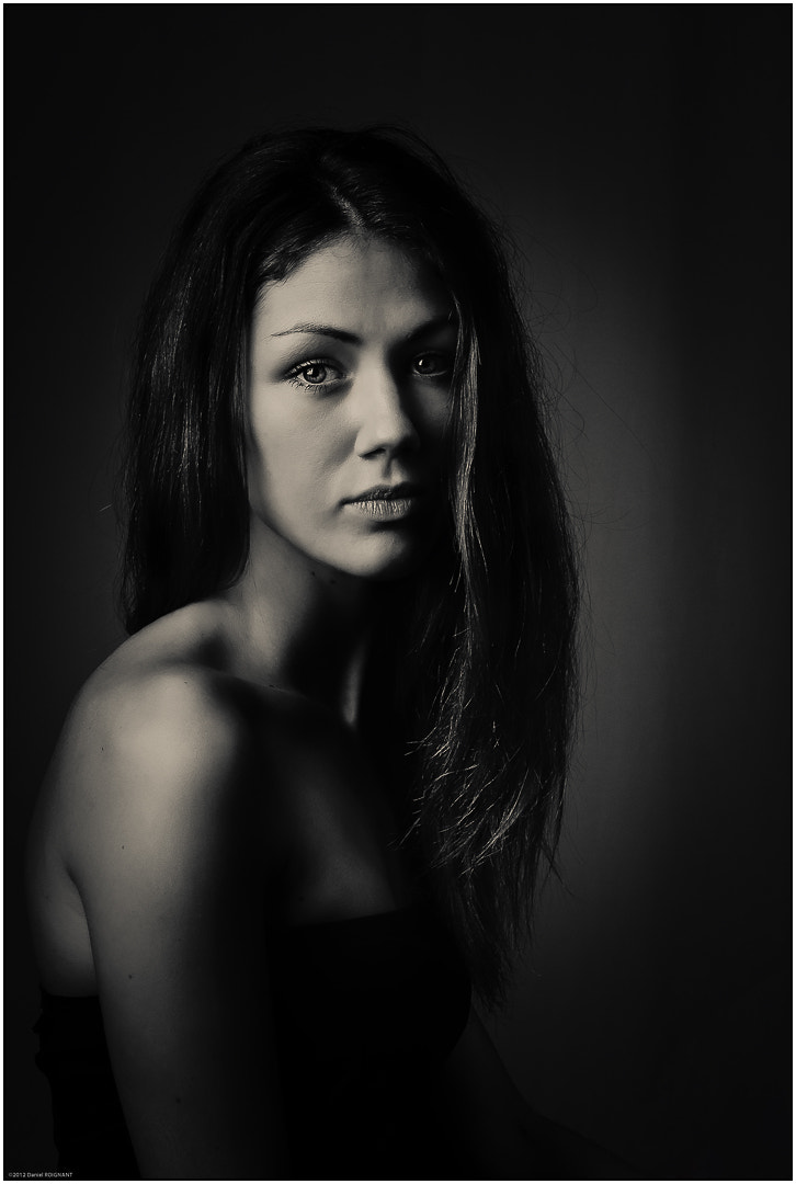 Nikon D300S + Nikon AF Nikkor 85mm F1.8D sample photo. Marine bw photography