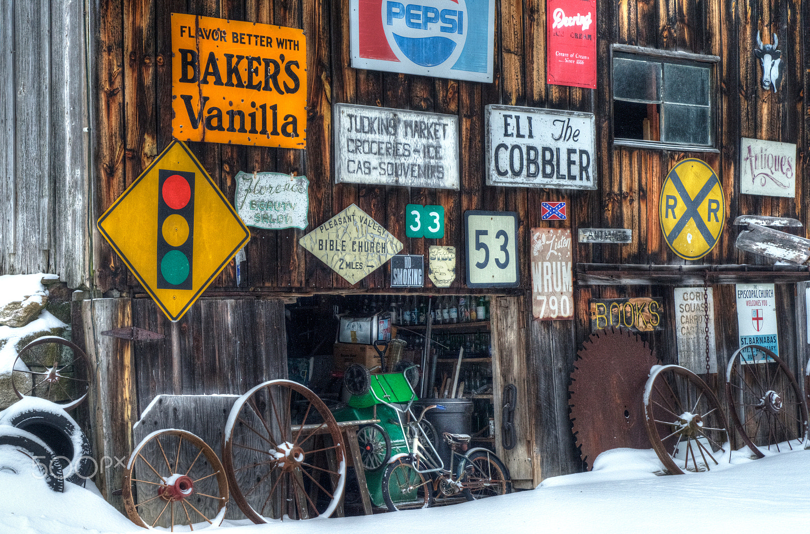 Sony a7R + Sony E 50mm F1.8 OSS sample photo. Old maine barn photography