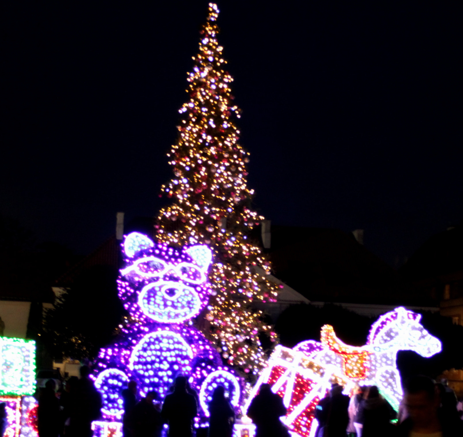 Canon EF 28-90mm f/4-5.6 sample photo. Lights/peoples photography