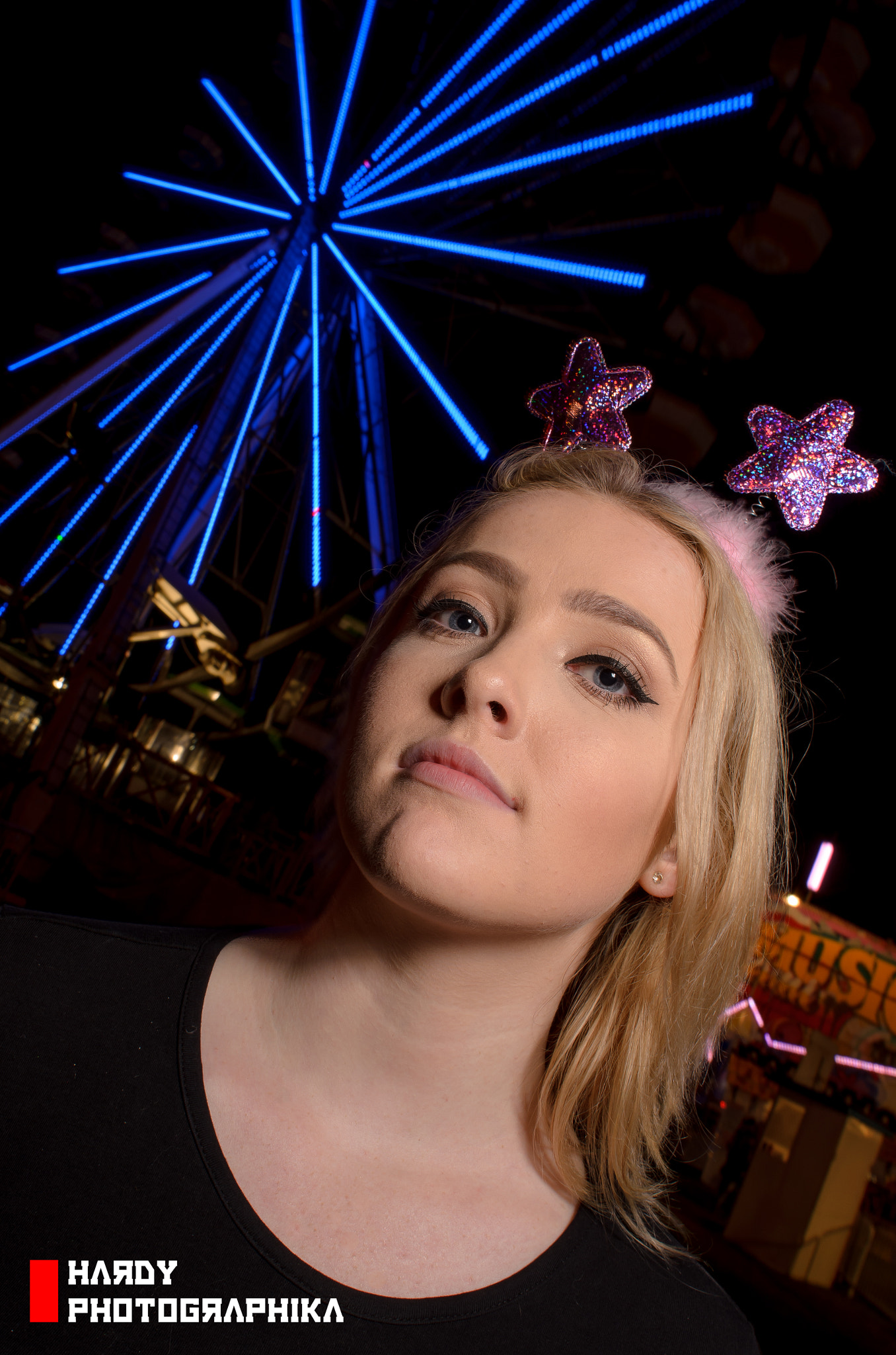 Nikon D7000 + Nikon AF Nikkor 20mm F2.8D sample photo. Chloe at the carnival photography