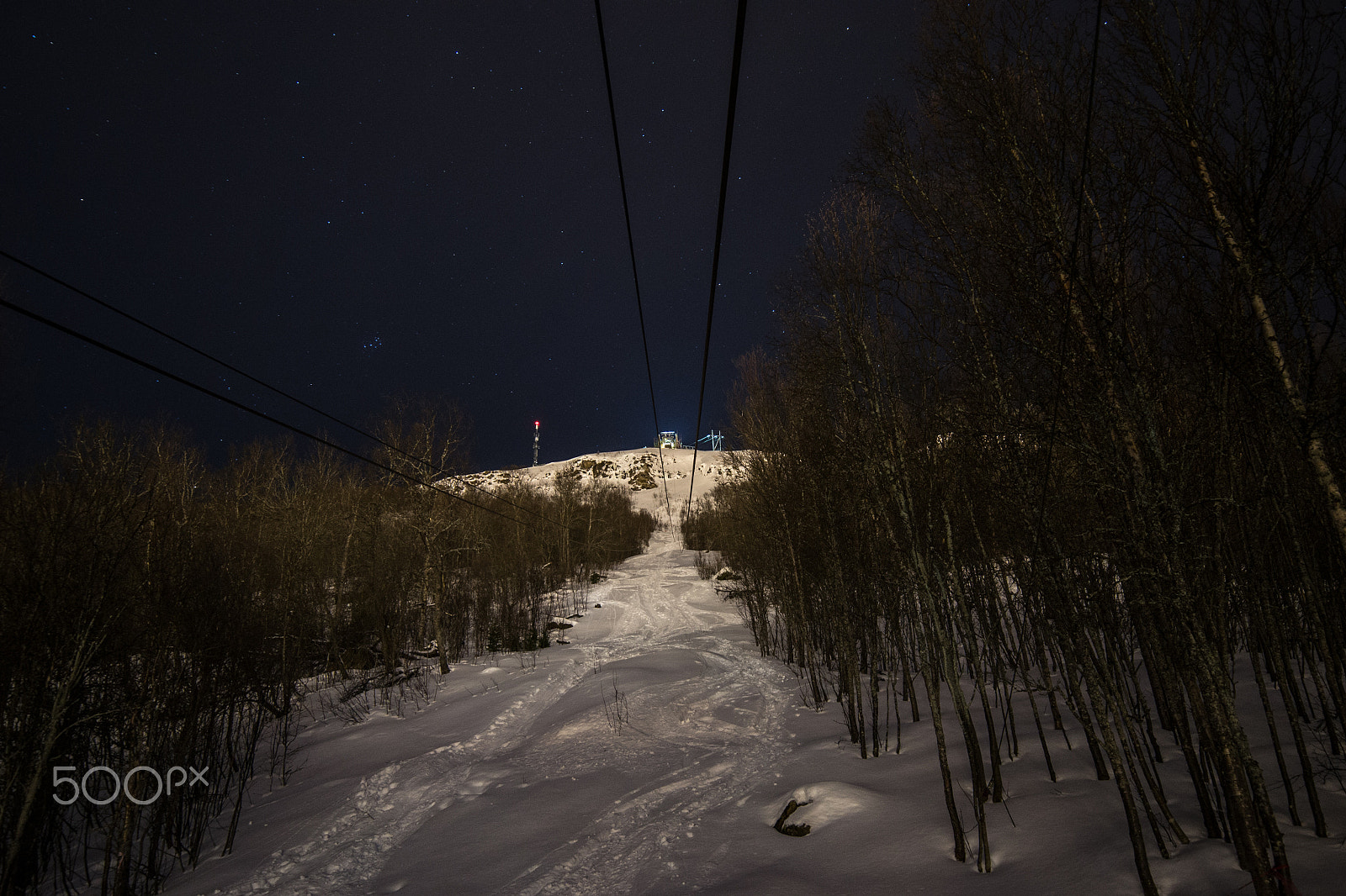Nikon D3100 + Samyang 14mm F2.8 ED AS IF UMC sample photo. Cable car in tromsdalen photography