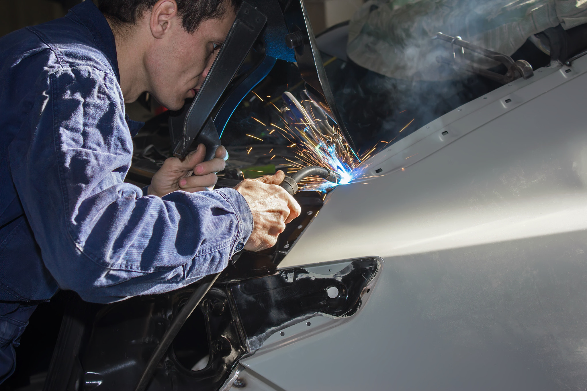 Welding car