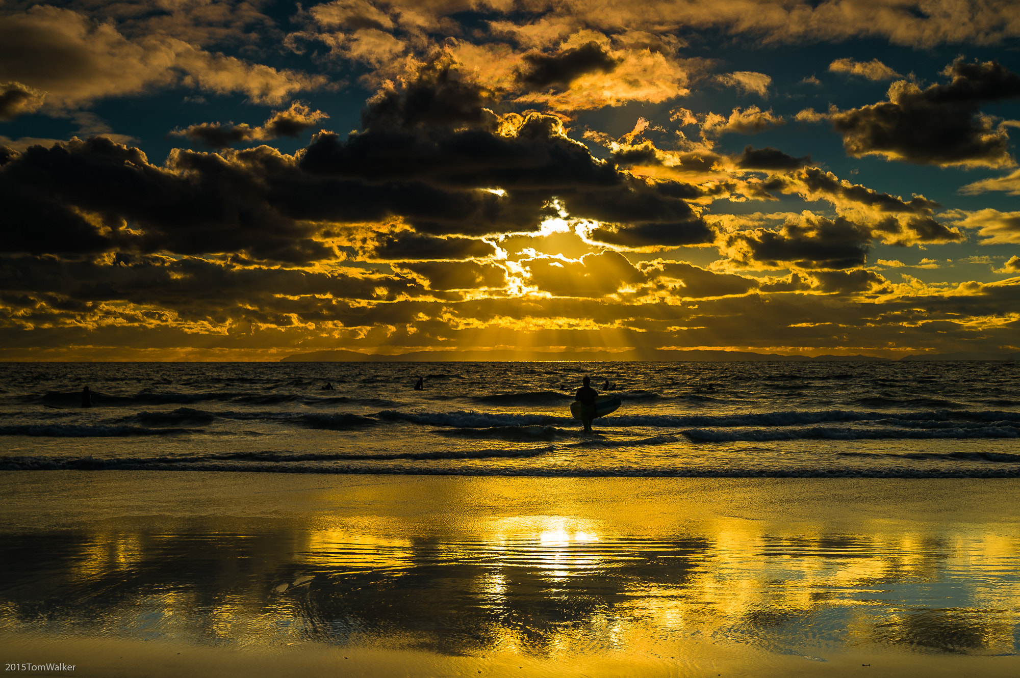 Nikon AF-S Nikkor 18-35mm F3.5-4.5G ED sample photo. Blacks' golden sunset photography