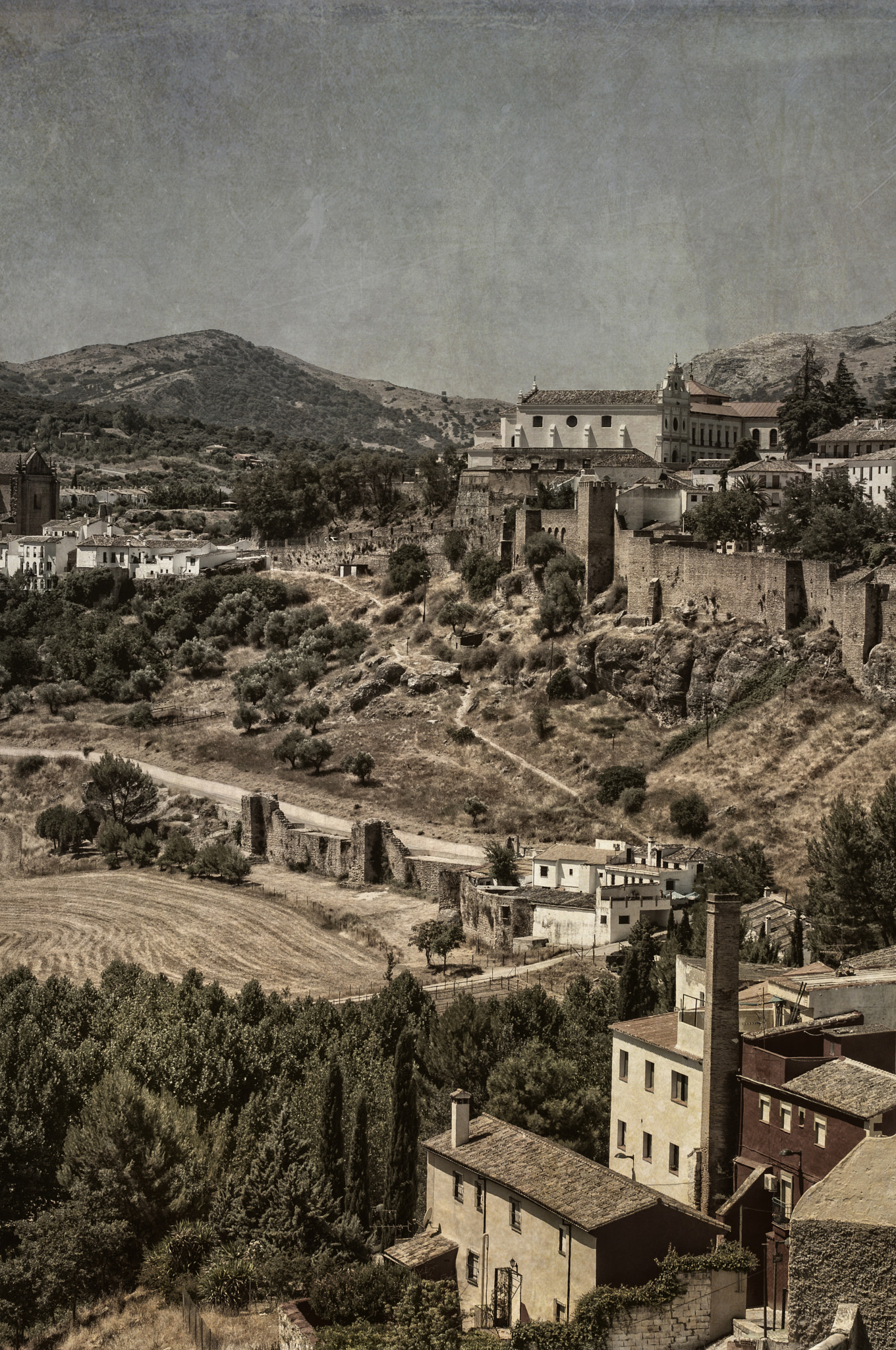 Sigma 70-200mm F2.8 EX DG Macro HSM II sample photo. Old ronda. vintage cards photography