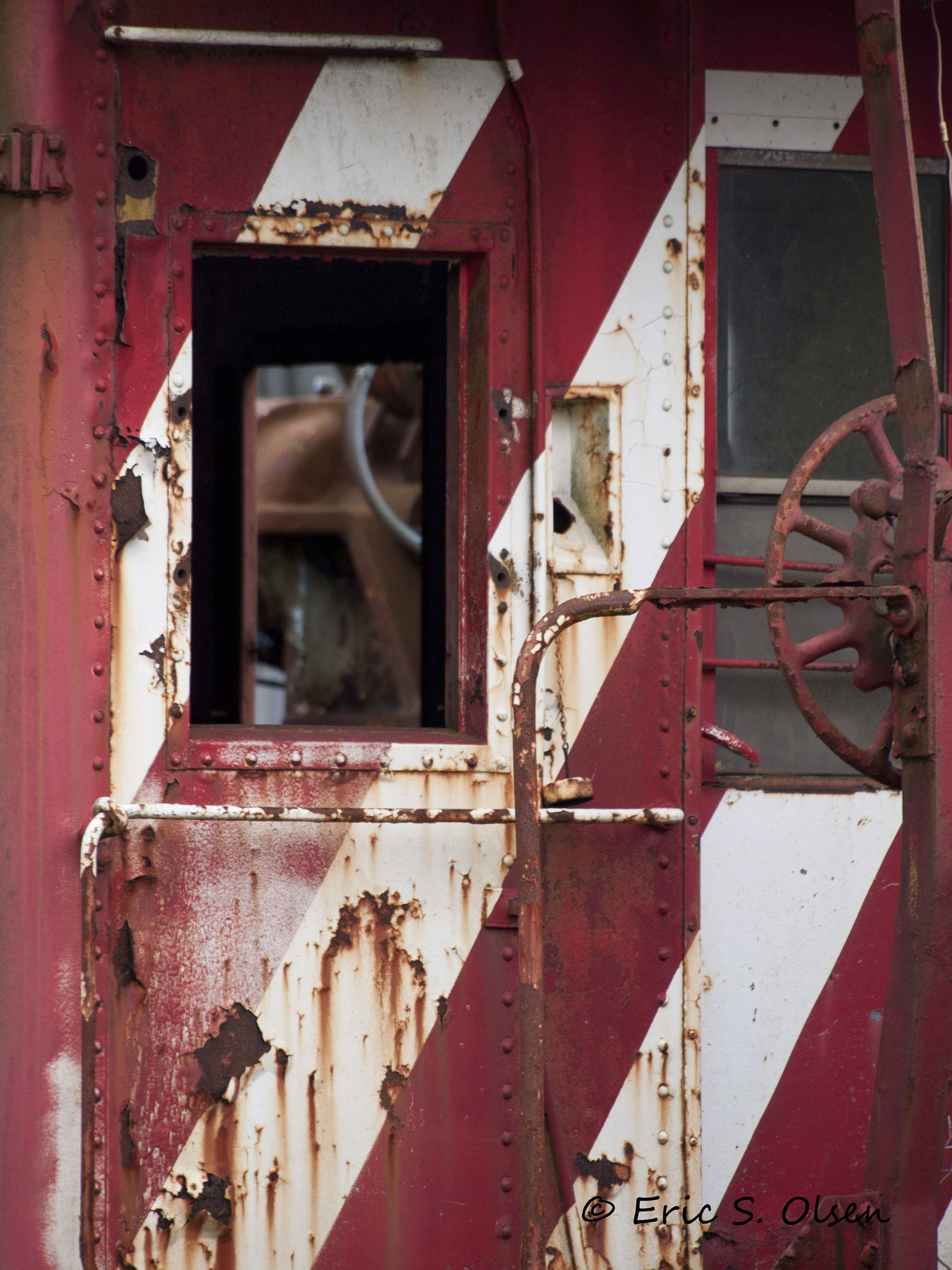 Olympus PEN E-P1 sample photo. "end of the line" photography
