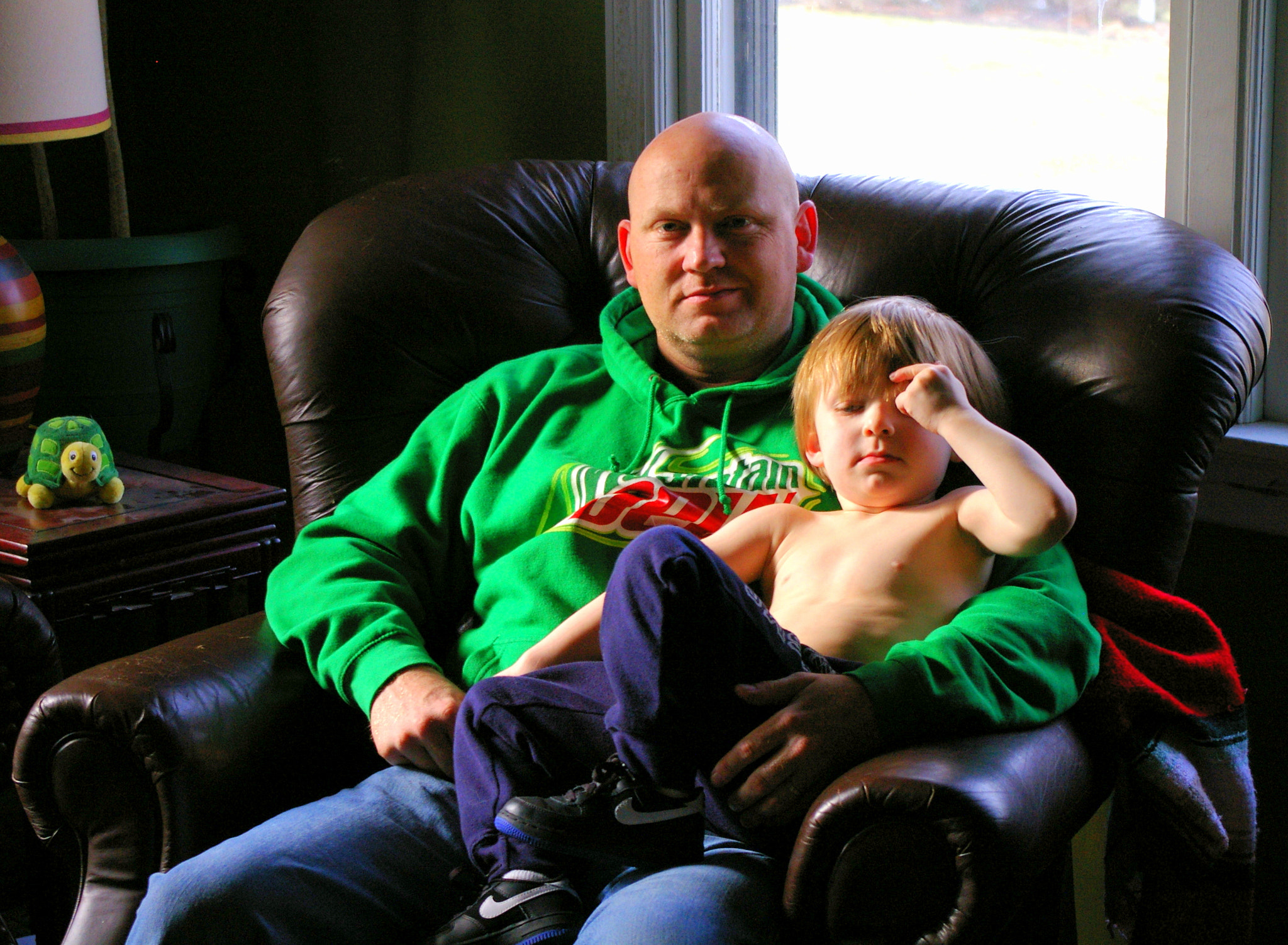 Pentax K110D sample photo. I'm sleepy dad photography