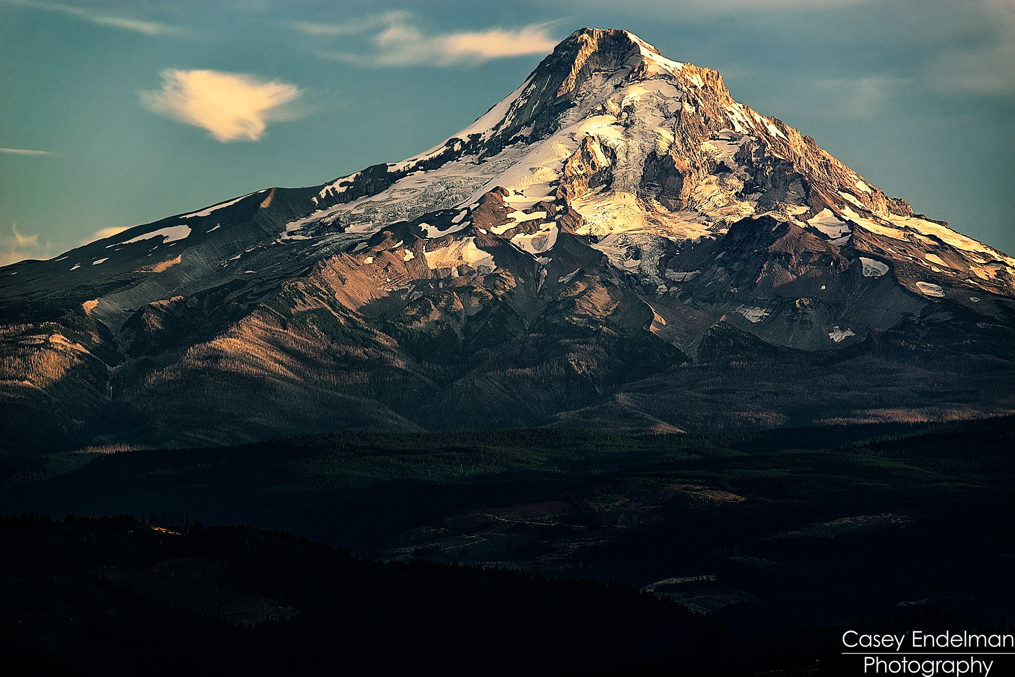 Nikon Nikkor AF-S 300mm F4E PF ED VR sample photo. Mt. hood last light photography