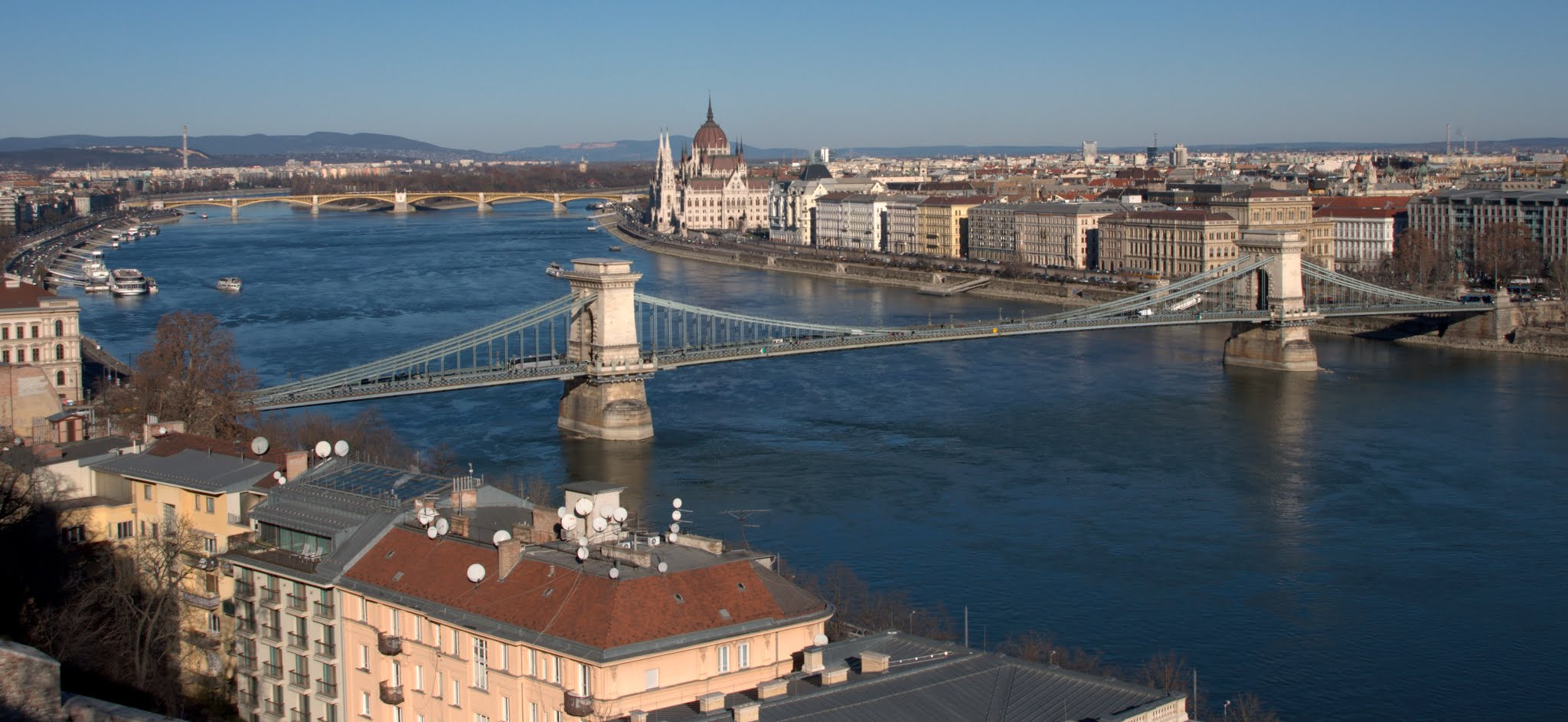 Sony Alpha DSLR-A700 + Minolta AF 28-105mm F3.5-4.5 [New] sample photo. Buda panorama - chain bridge photography