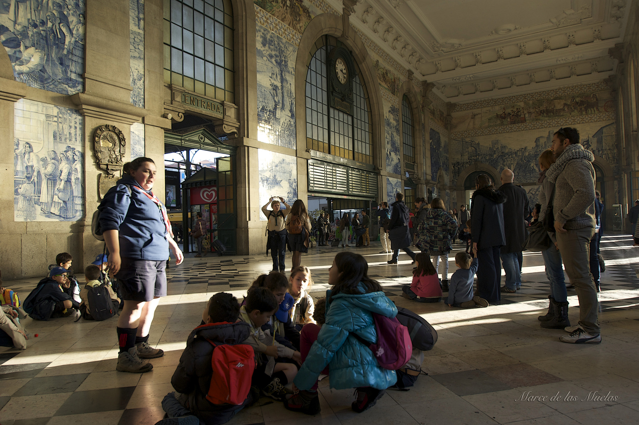 Sony Alpha DSLR-A350 sample photo. Estación de san bento  oporto photography