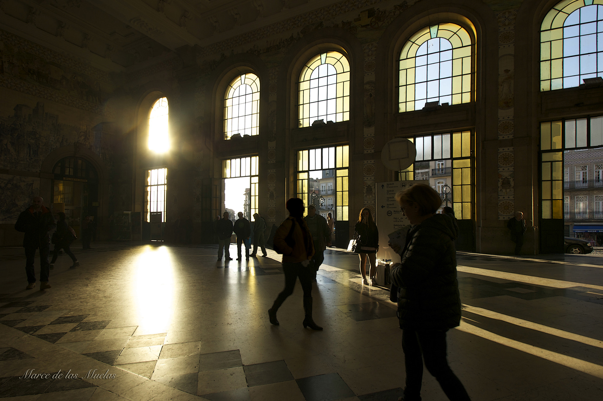 Sony Alpha DSLR-A350 sample photo. Estación de samn bento  oporto. photography