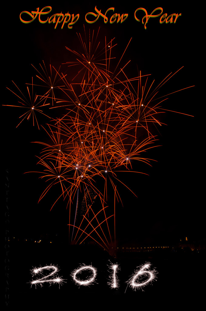 Nikon D300 + Sigma 18-200mm F3.5-6.3 DC sample photo. Happy new year photography