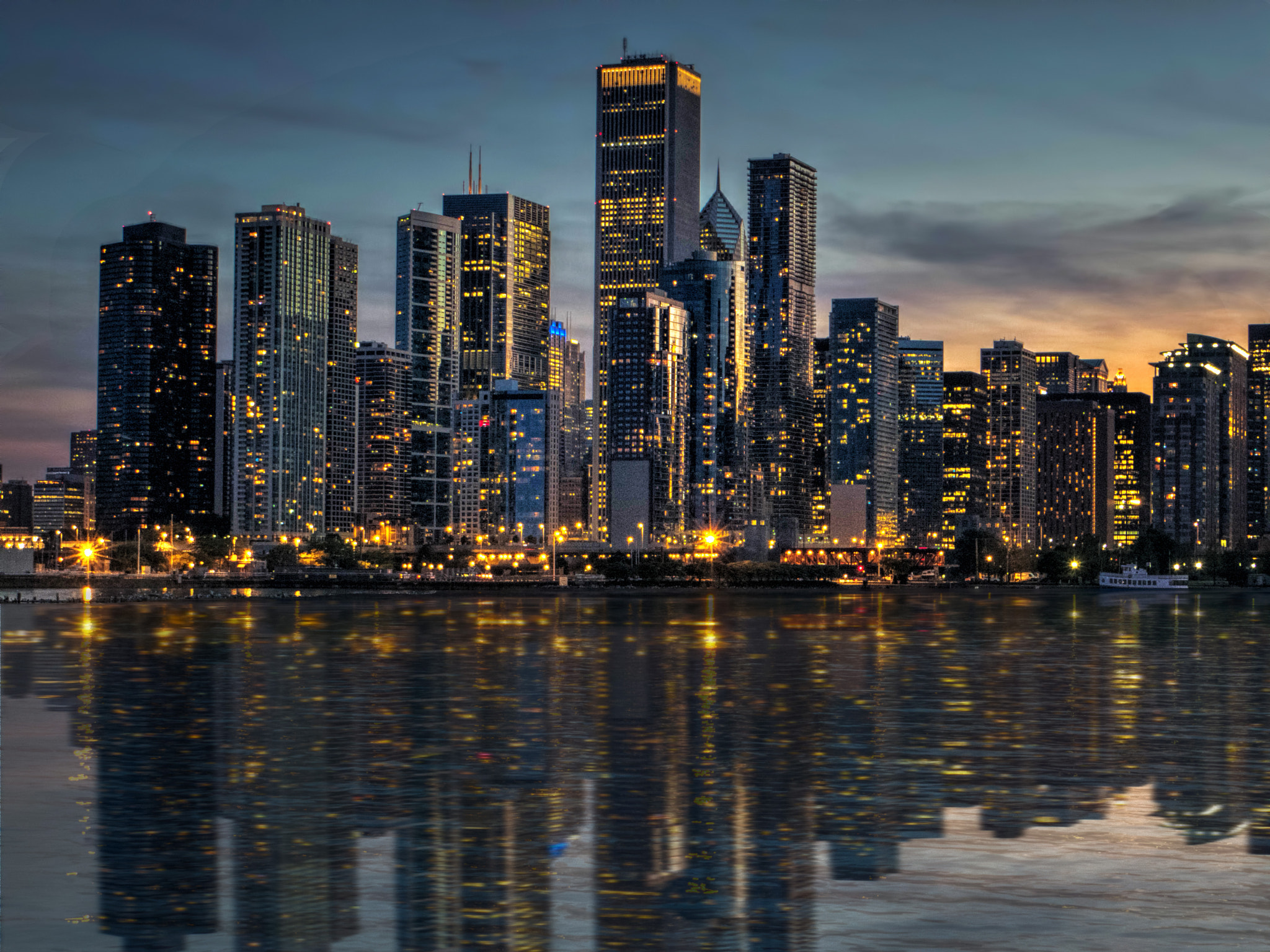 Pentax Q sample photo. Chicago reflection photography