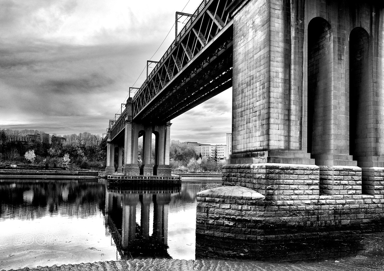 Canon TS-E 24.0mm f/3.5 L II sample photo. Under the bridge photography