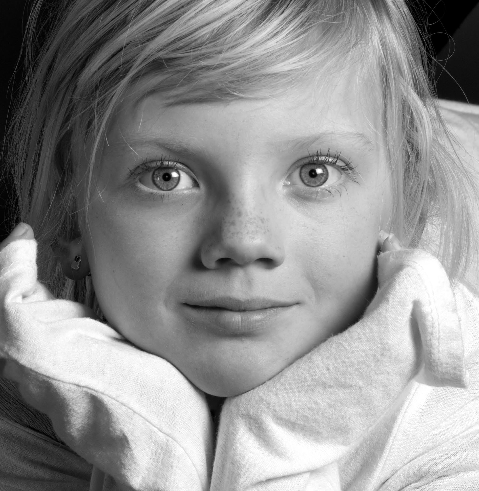 AF-S Zoom-Nikkor 80-200mm f/2.8D IF-ED sample photo. Misha zwart wit photography