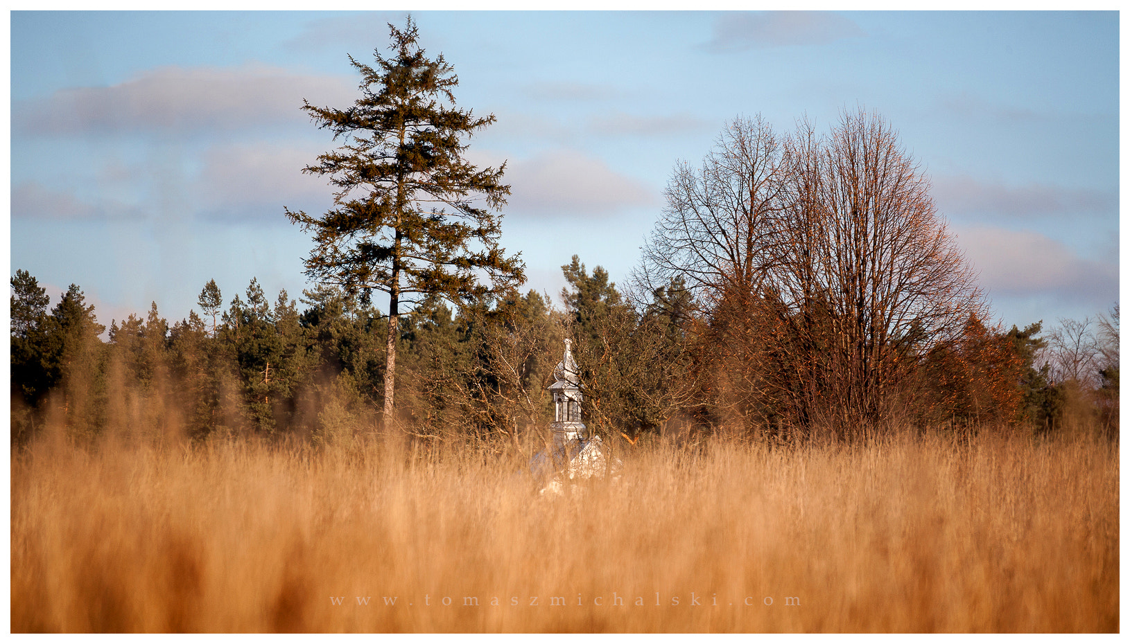 Canon EOS 5D + Tamron SP 70-300mm F4-5.6 Di VC USD sample photo. The roadside shrine from other point of view. photography