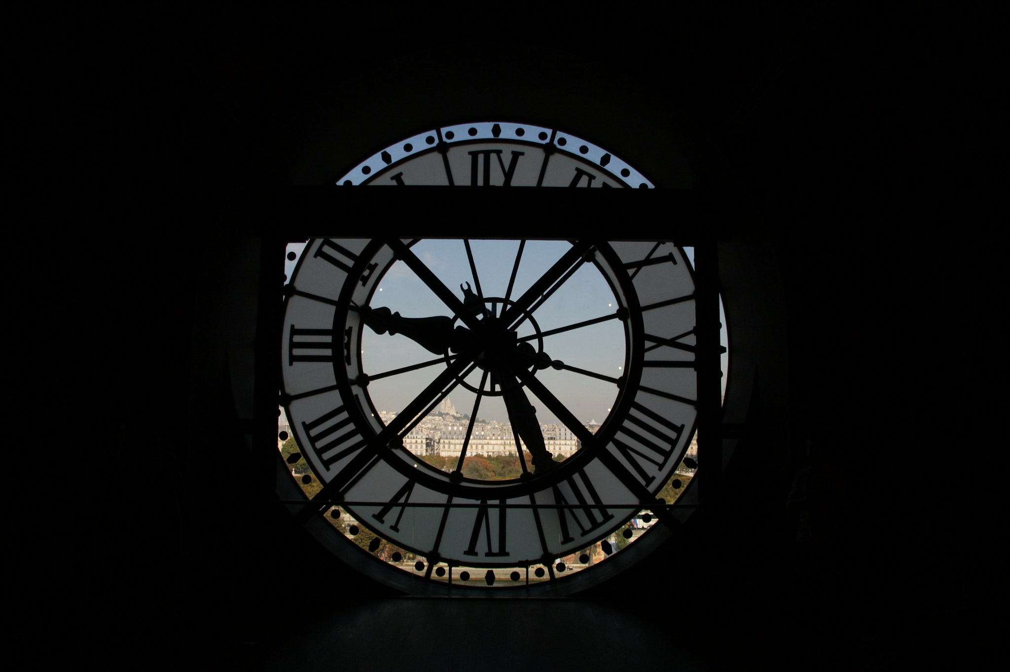 Sony Alpha DSLR-A350 + Sigma 18-200mm F3.5-6.3 DC sample photo. Looking through time photography