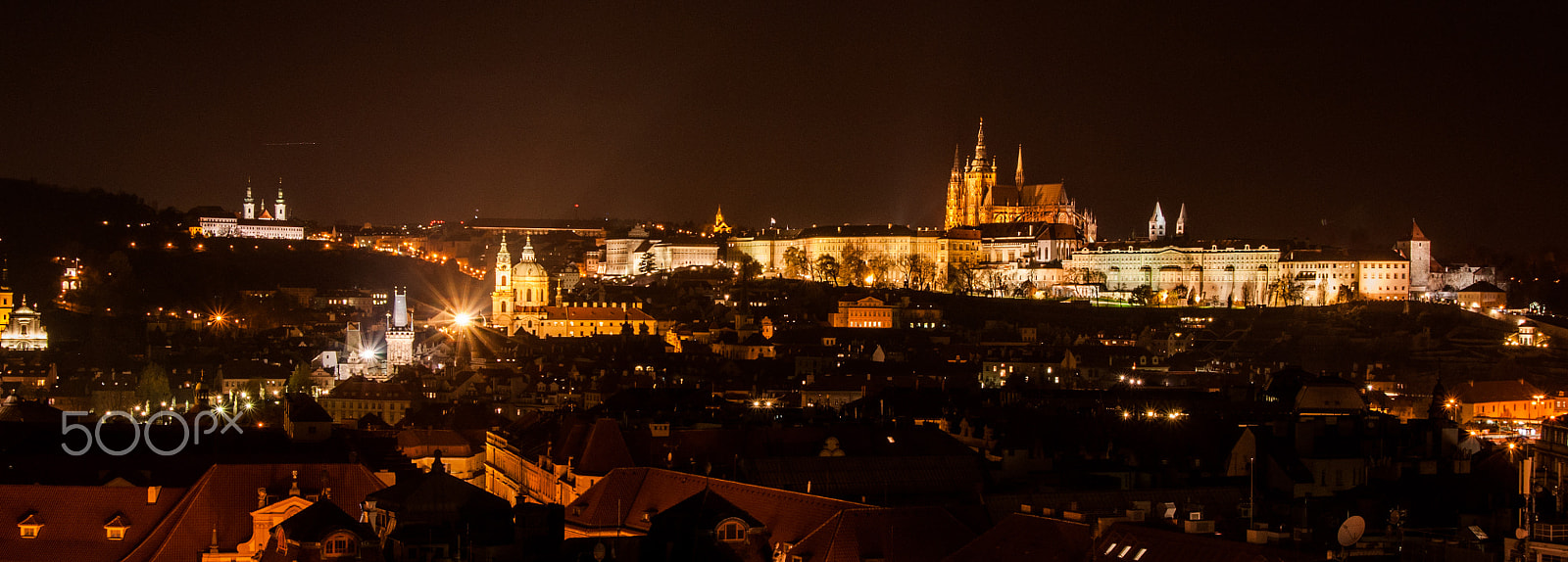 Sony Alpha DSLR-A700 + Minolta AF 28-105mm F3.5-4.5 [New] sample photo. Prague castle and strahov monastery by night photography
