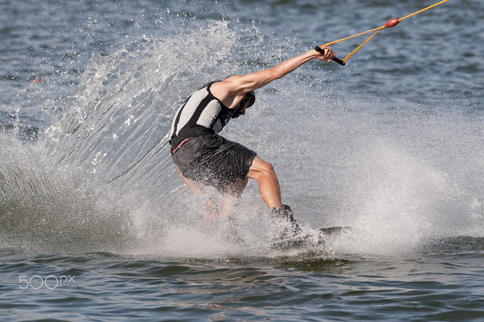 Nikon AF-S Nikkor 300mm F2.8G ED-IF VR sample photo. Splash photography