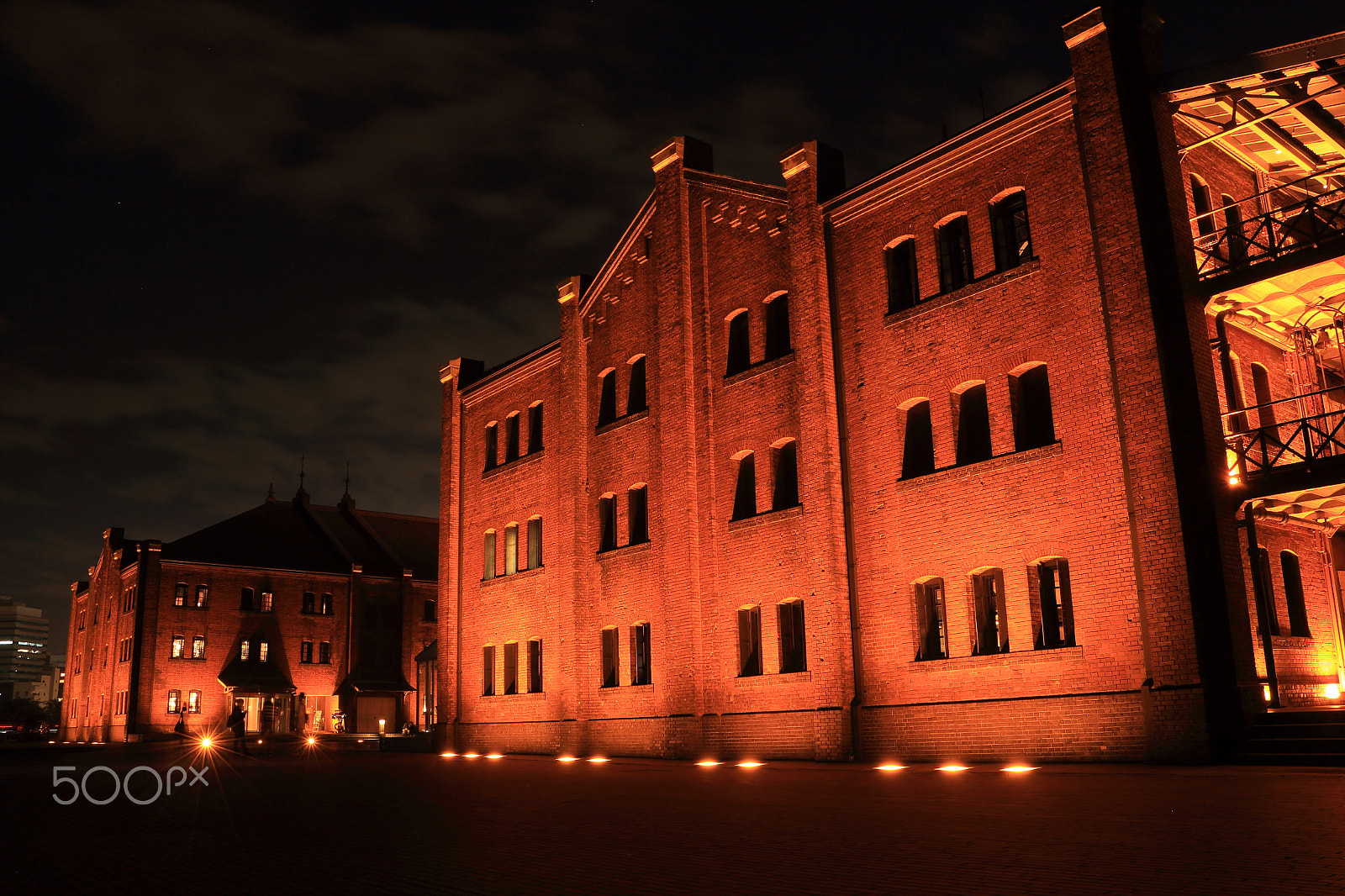 Canon EOS 700D (EOS Rebel T5i / EOS Kiss X7i) sample photo. Red brick yokohama photography