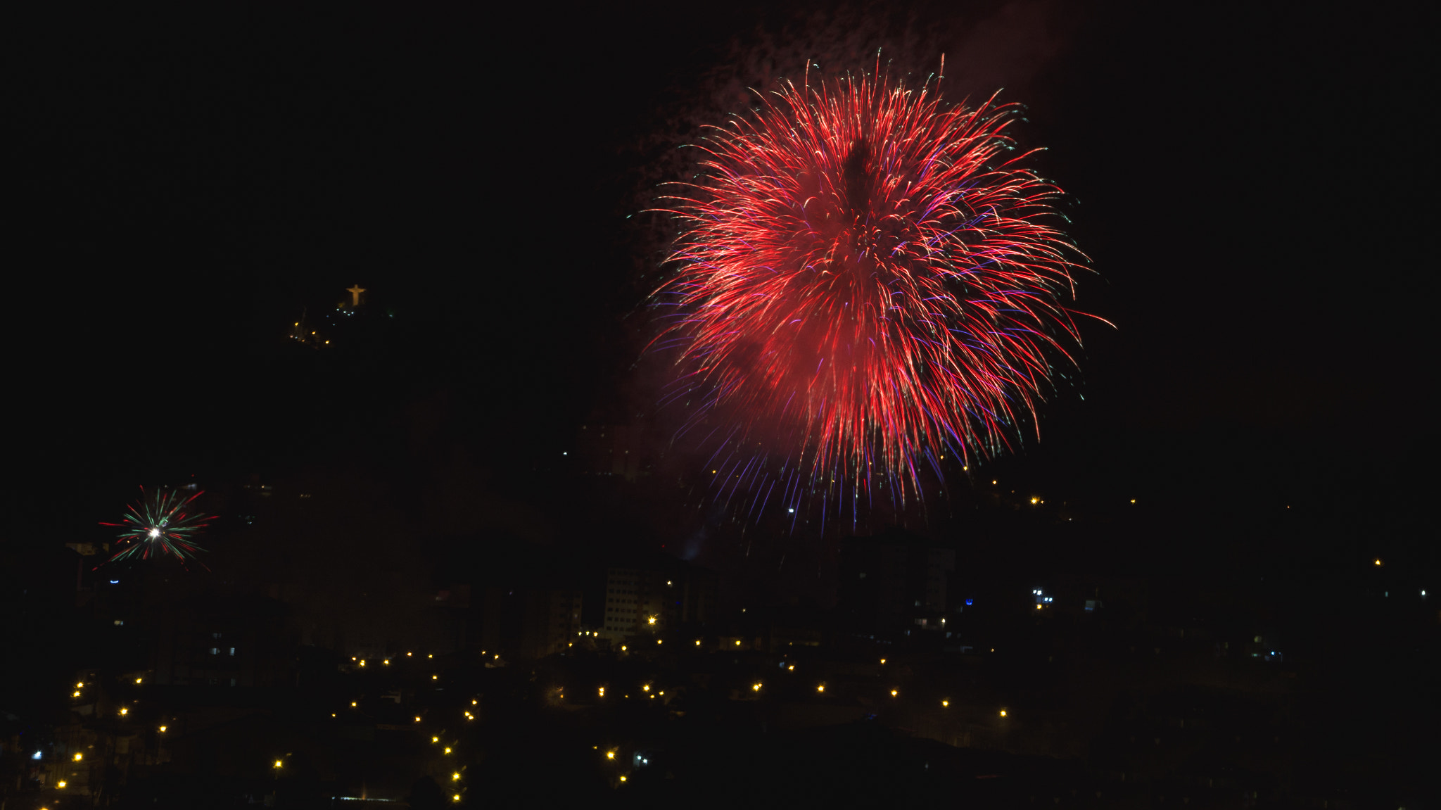 Tamron 16-300mm F3.5-6.3 Di II VC PZD Macro sample photo. Fogos photography
