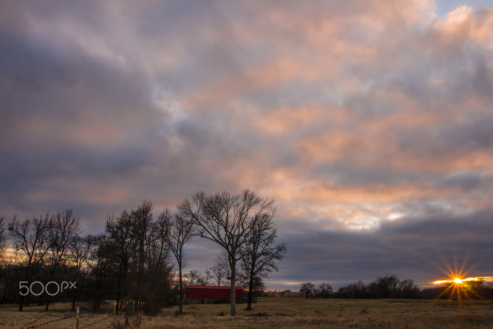 Sigma ZOOM-alpha 35-135mm F3.5-4.5 sample photo. Sunset ranch photography