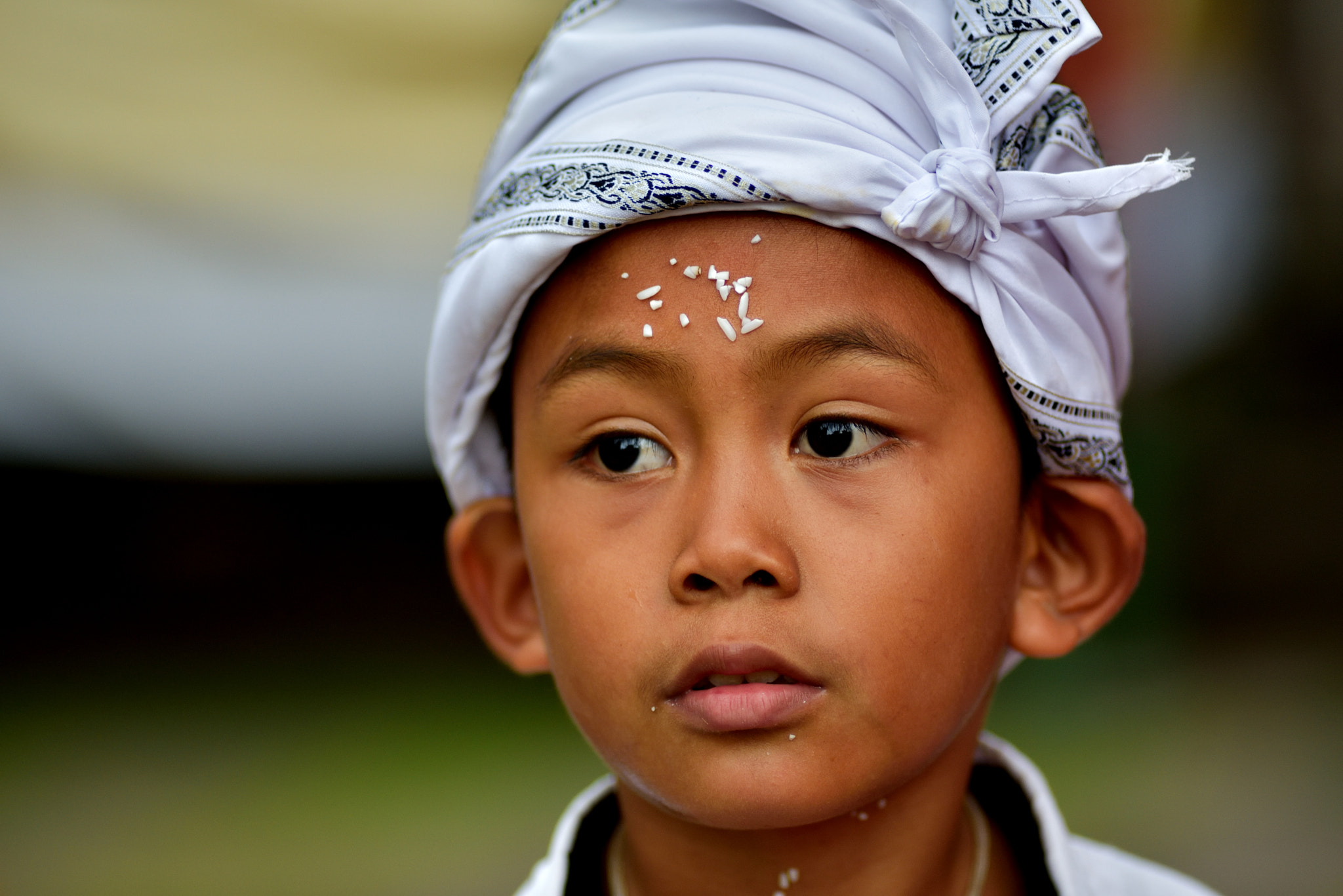 Nikon D750 + Nikon AF Nikkor 180mm F2.8D ED-IF sample photo. Balinese boy photography