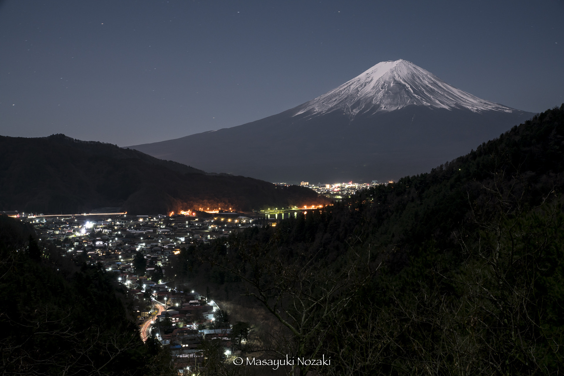 Tamron 18-270mm F3.5-6.3 Di II PZD sample photo. Mt.fuji and city lights photography