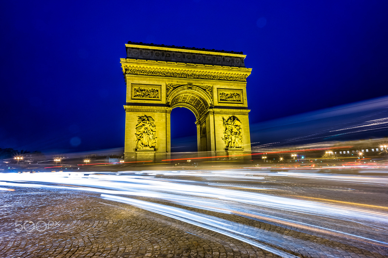 Samsung NX30 + Samsung NX 12-24mm F4-5.6 ED sample photo. Arc de triomphe photography