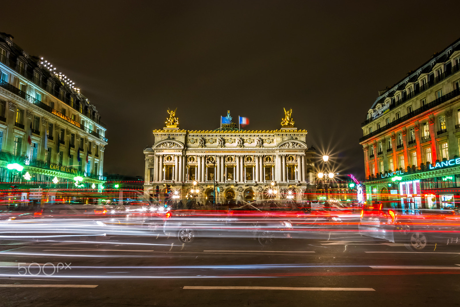 Samsung NX30 + Samsung NX 12-24mm F4-5.6 ED sample photo. Place de l'opera photography