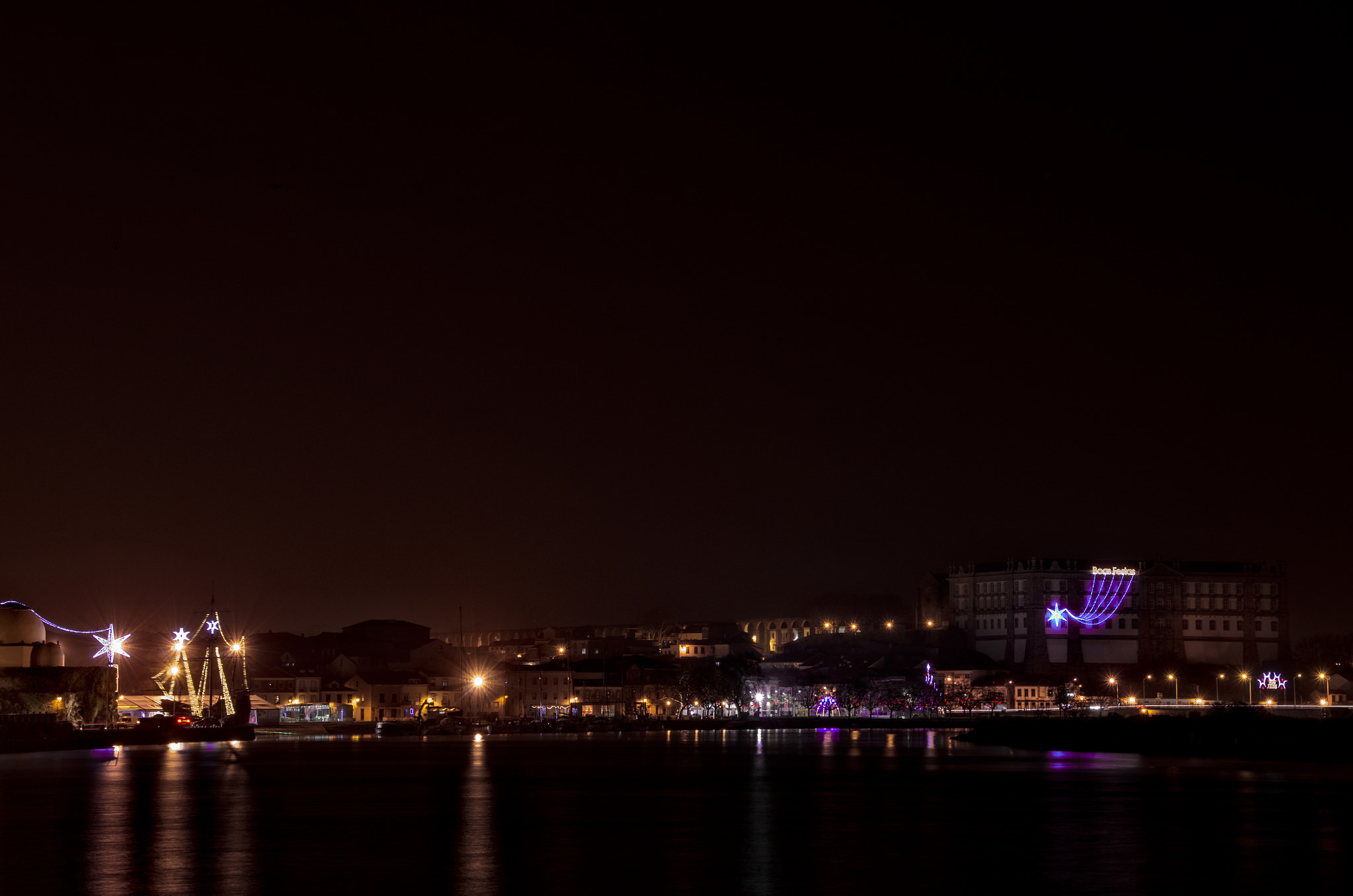 Pentax K-30 + Sigma 18-200mm F3.5-6.3 II DC OS HSM sample photo. Vila do conde at night photography