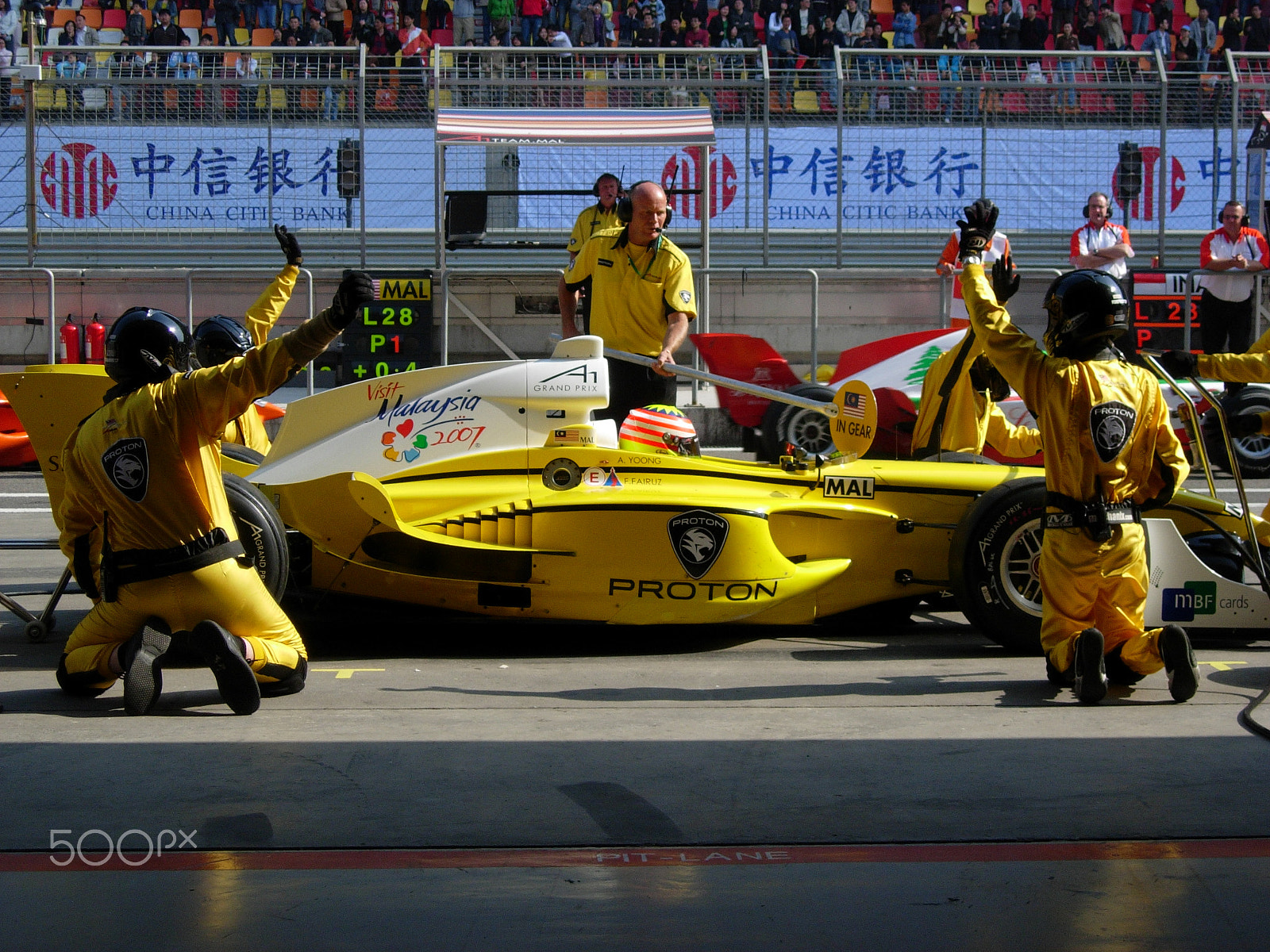 Nikon E5200 sample photo. Team mal pit stop shanghai photography