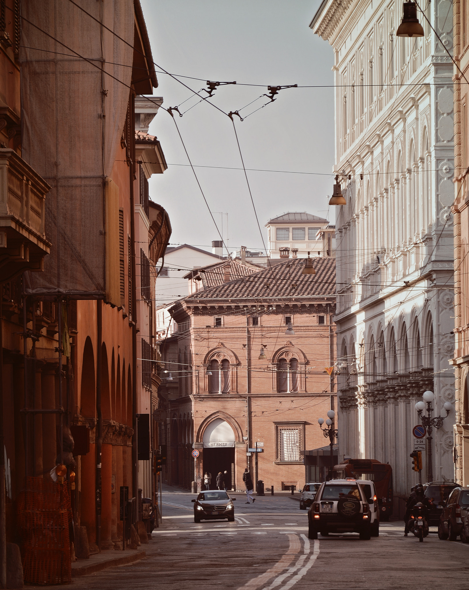 AF Zoom-Nikkor 28-70mm f/3.5-4.5D sample photo. Via farini bologna photography