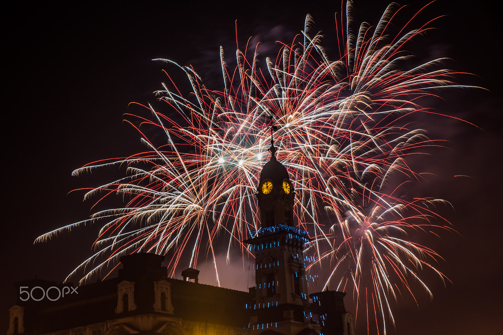 Sony DT 18-250mm F3.5-6.3 sample photo. Fireworks photography