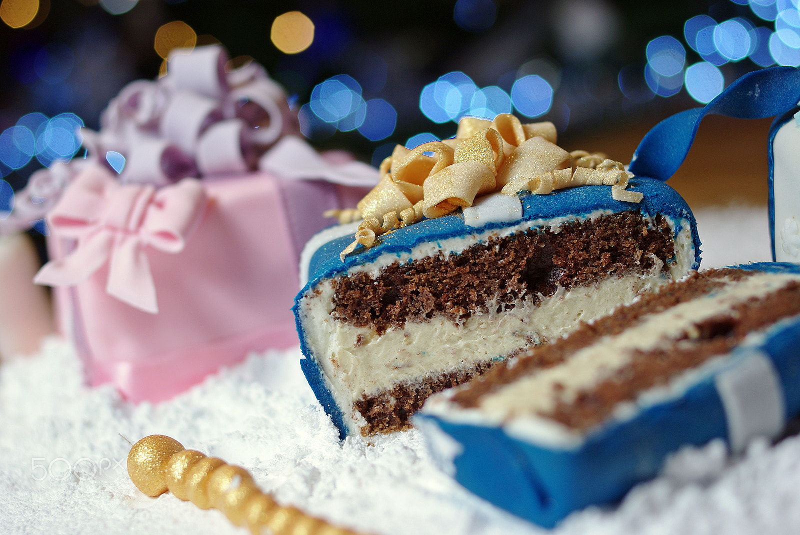 Pentax K200D + Pentax smc DA 35mm F2.4 AL sample photo. Vegan cakes photography