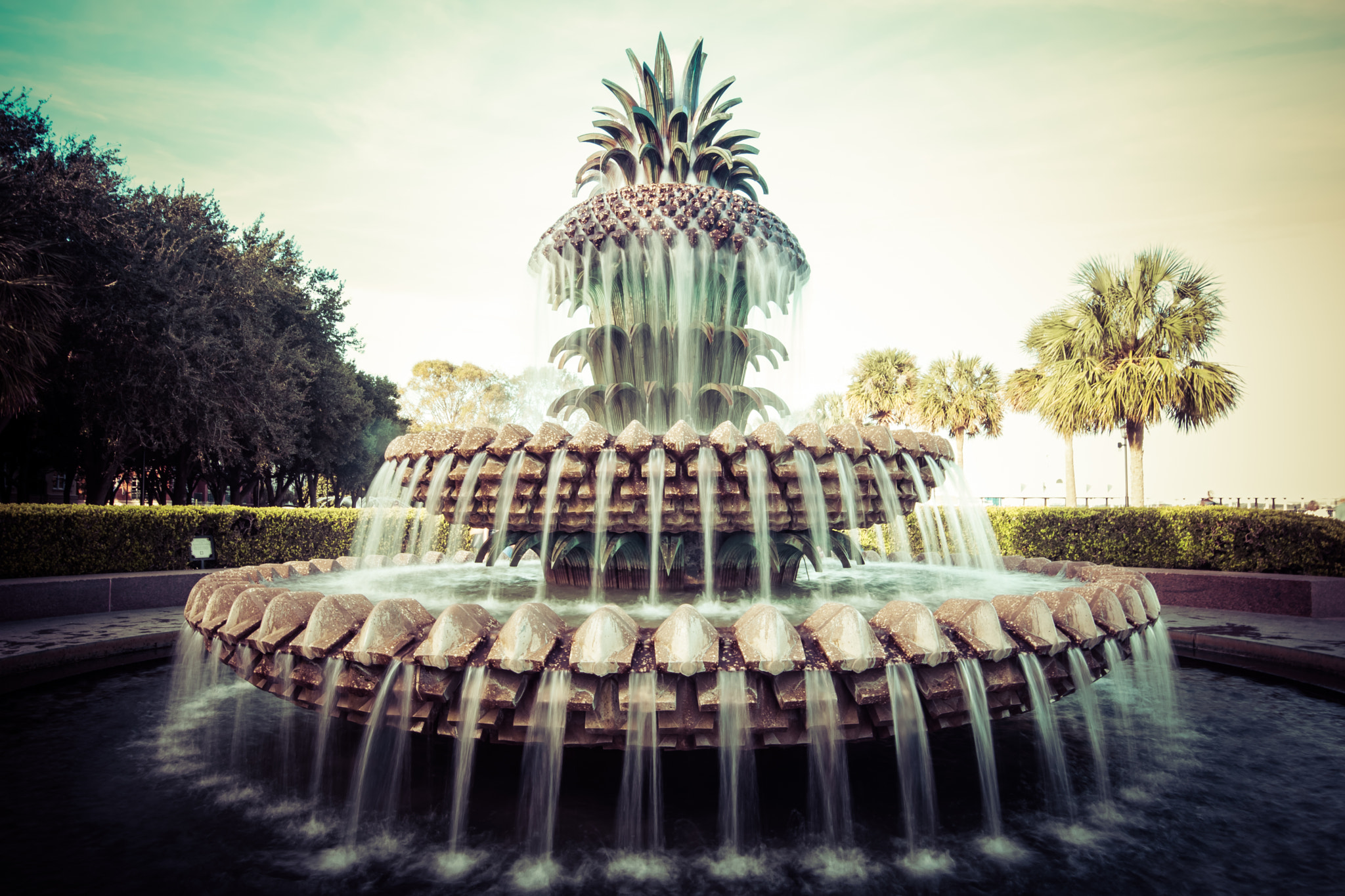 Nikon AF-S Nikkor 16-35mm F4G ED VR sample photo. Charleston fountain by alberto lama photography