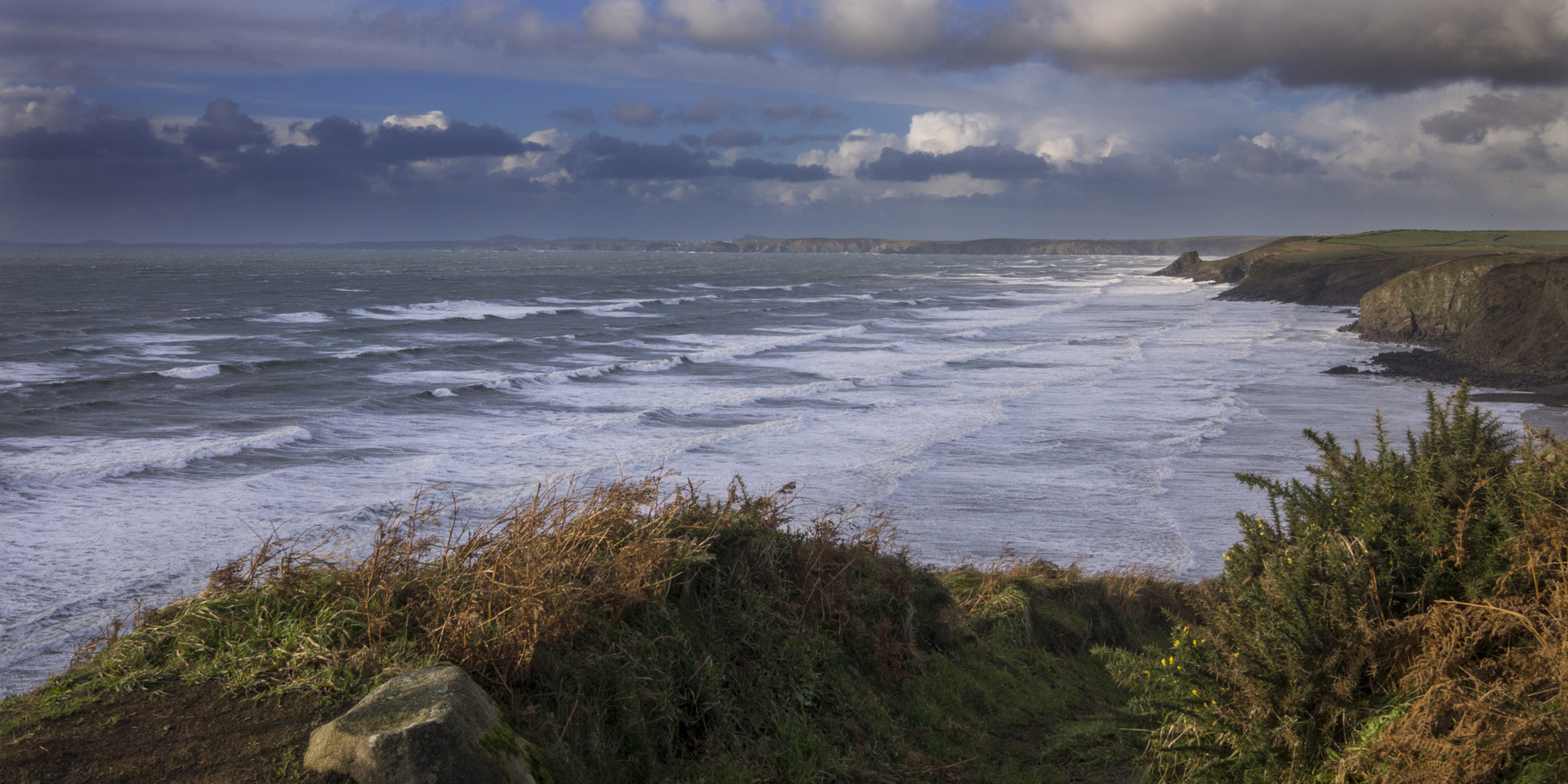 Sony Alpha NEX-7 + Sigma 19mm F2.8 EX DN sample photo. Druistone surf photography