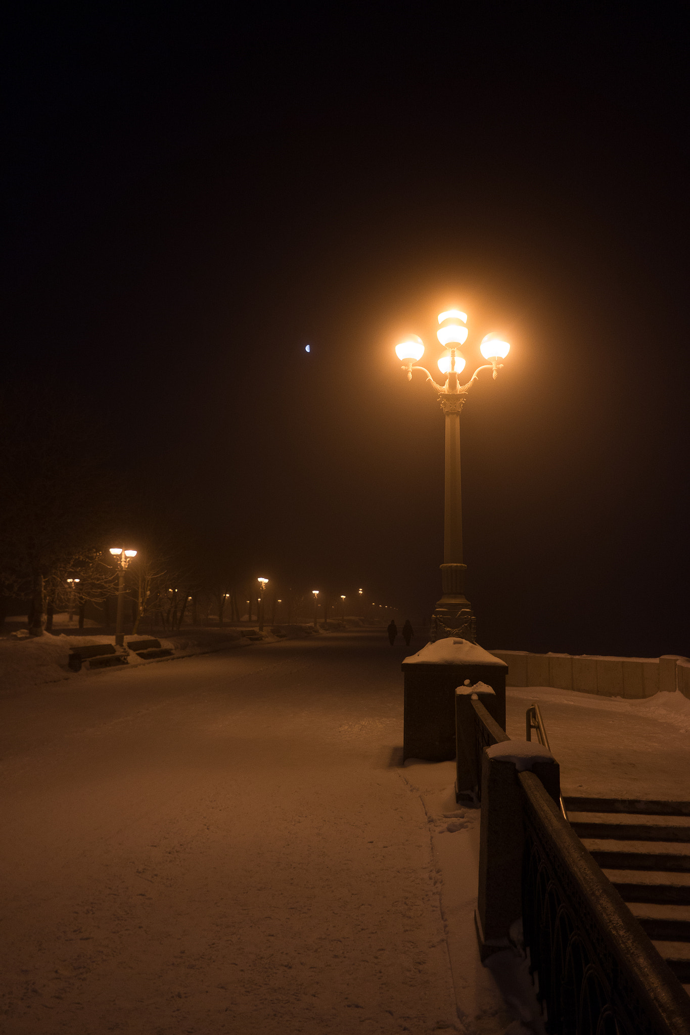 Samsung NX1000 + Samsung NX 16mm F2.4 Pancake sample photo. Winter in samara photography