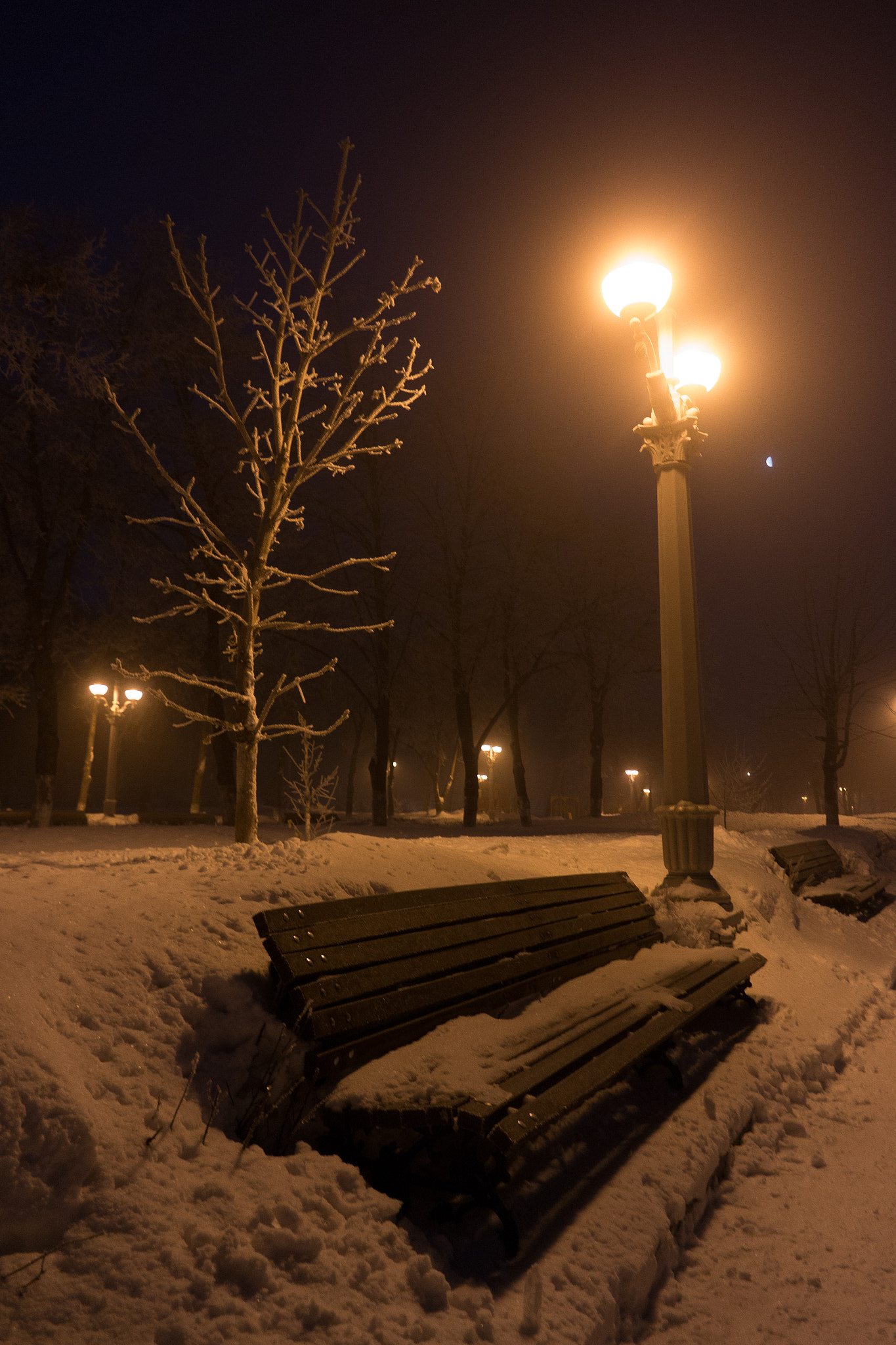 Samsung NX1000 + Samsung NX 16mm F2.4 Pancake sample photo. Winter in samara photography