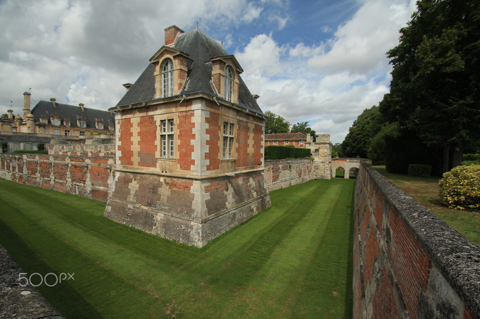 Sigma 10-20mm F3.5 EX DC HSM sample photo. Château d'anet photography